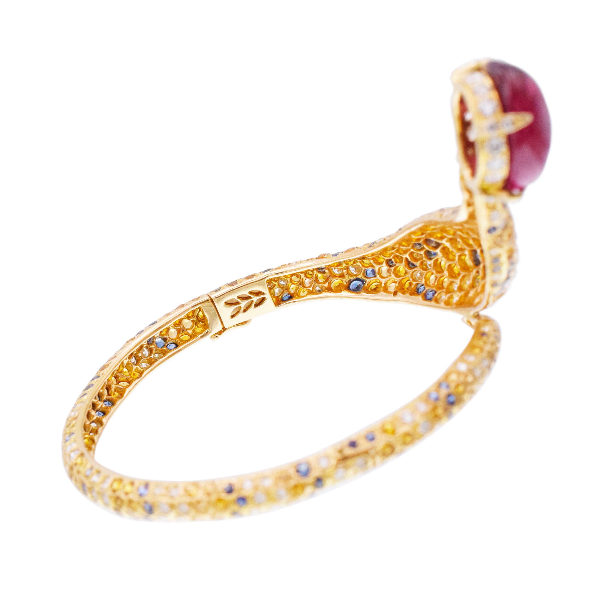 Pink tourmaline, sapphire and diamond bracelet in 18k yellow gold