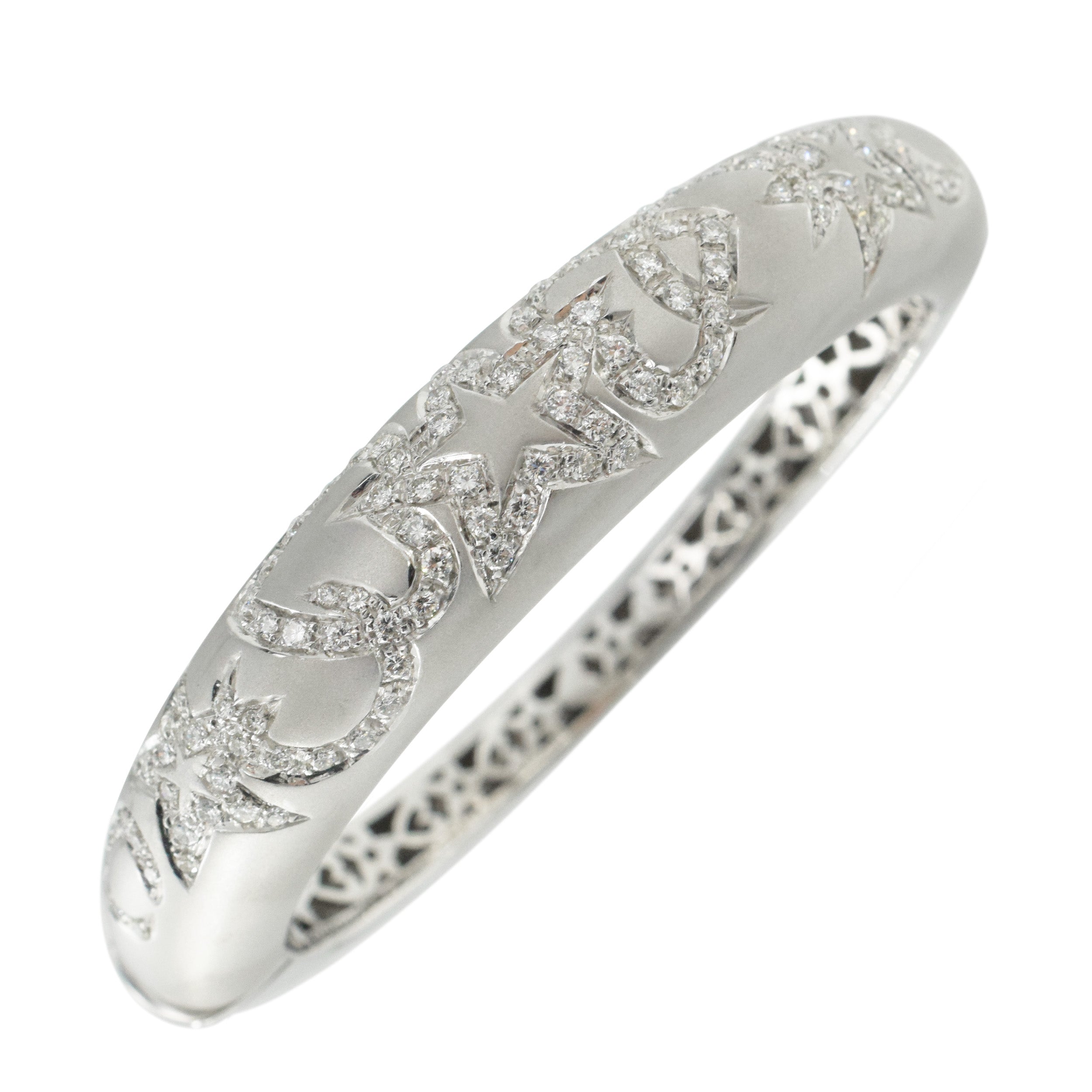 Diamond bangle bracelet crafted in 18k white gold.