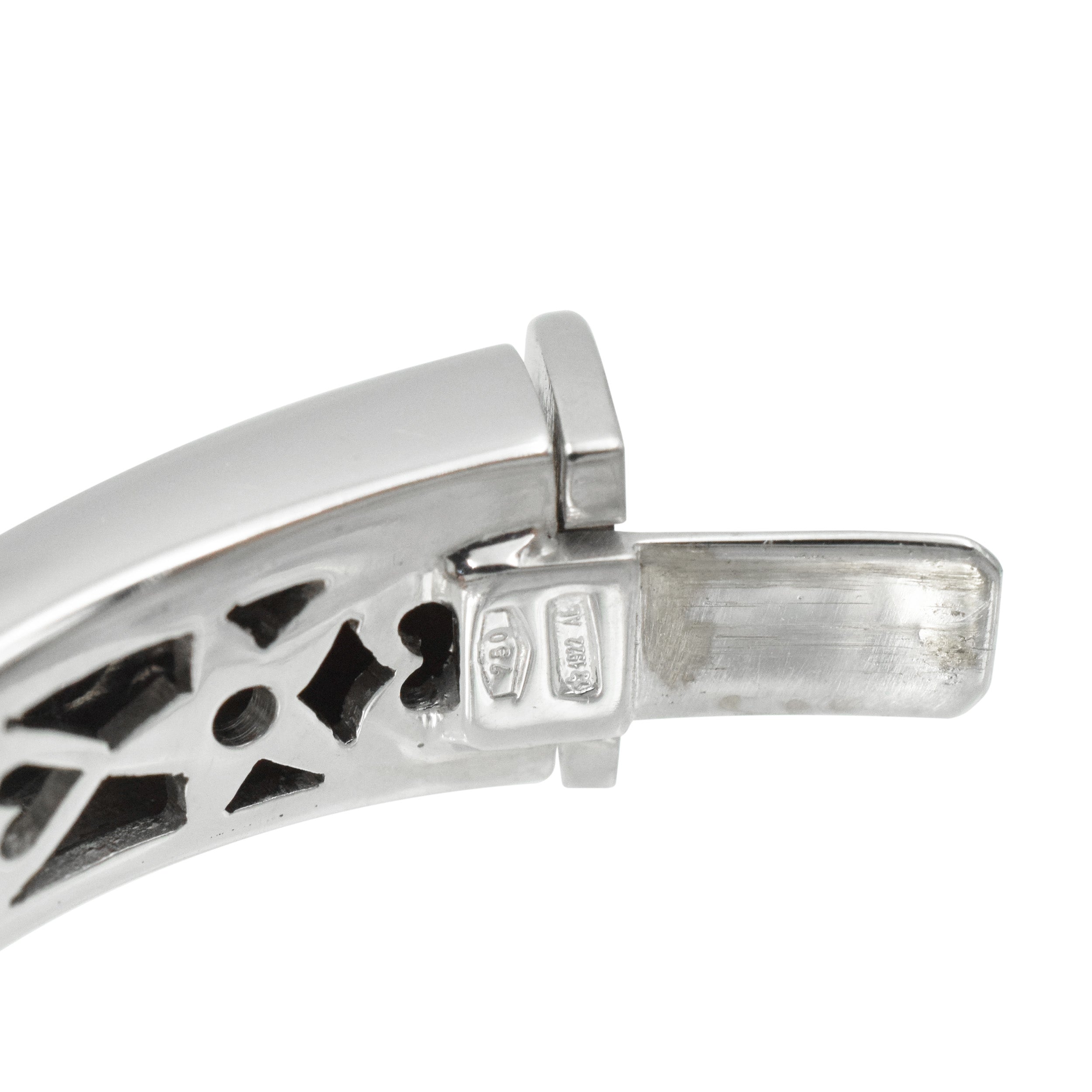 Diamond bangle bracelet crafted in 18k white gold.