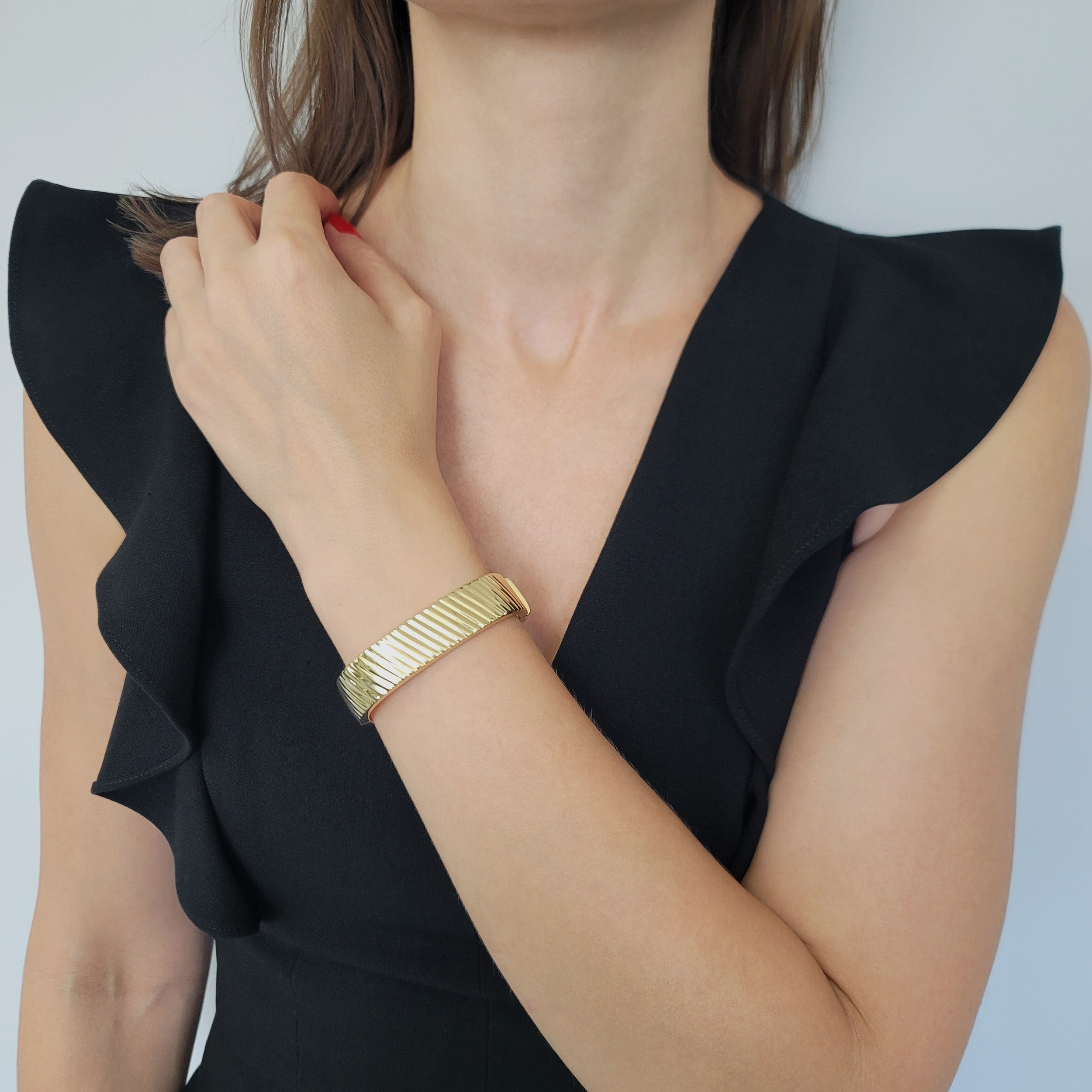 14k Yellow Gold Hinged Bangle Bracelet