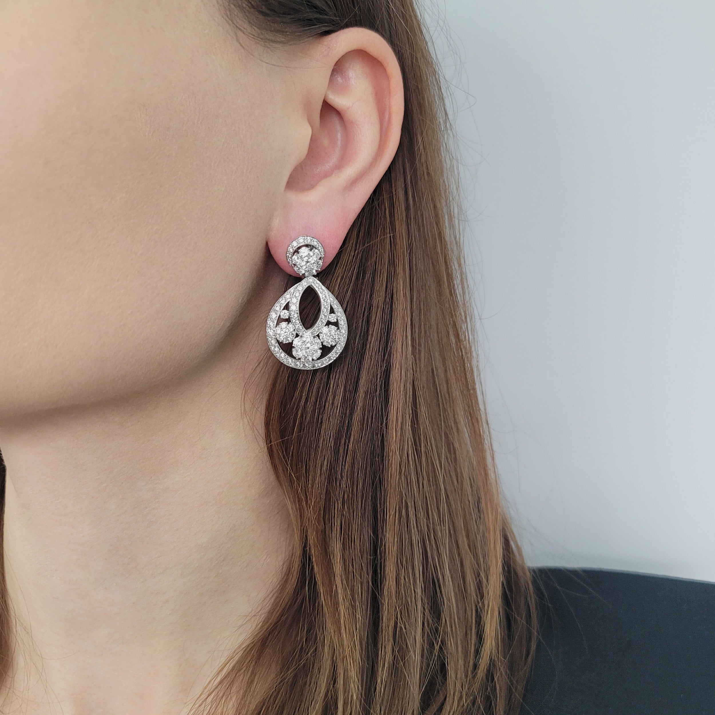 Van Cleef & Arpels Diamond Snowflake Earrings In Platinum - Small Model