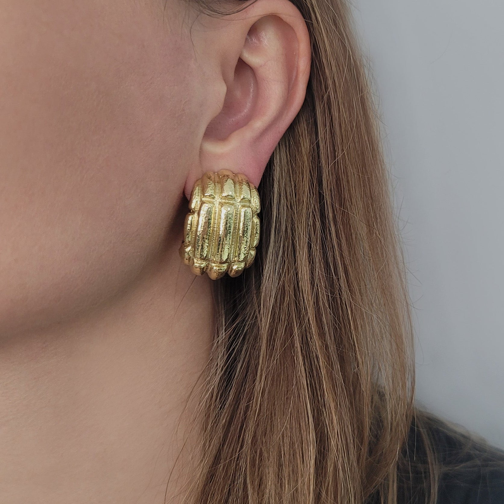 David Webb Vintage Mayan Half Hoop / Huggie Earrings In 18k Yellow Hammered Gold