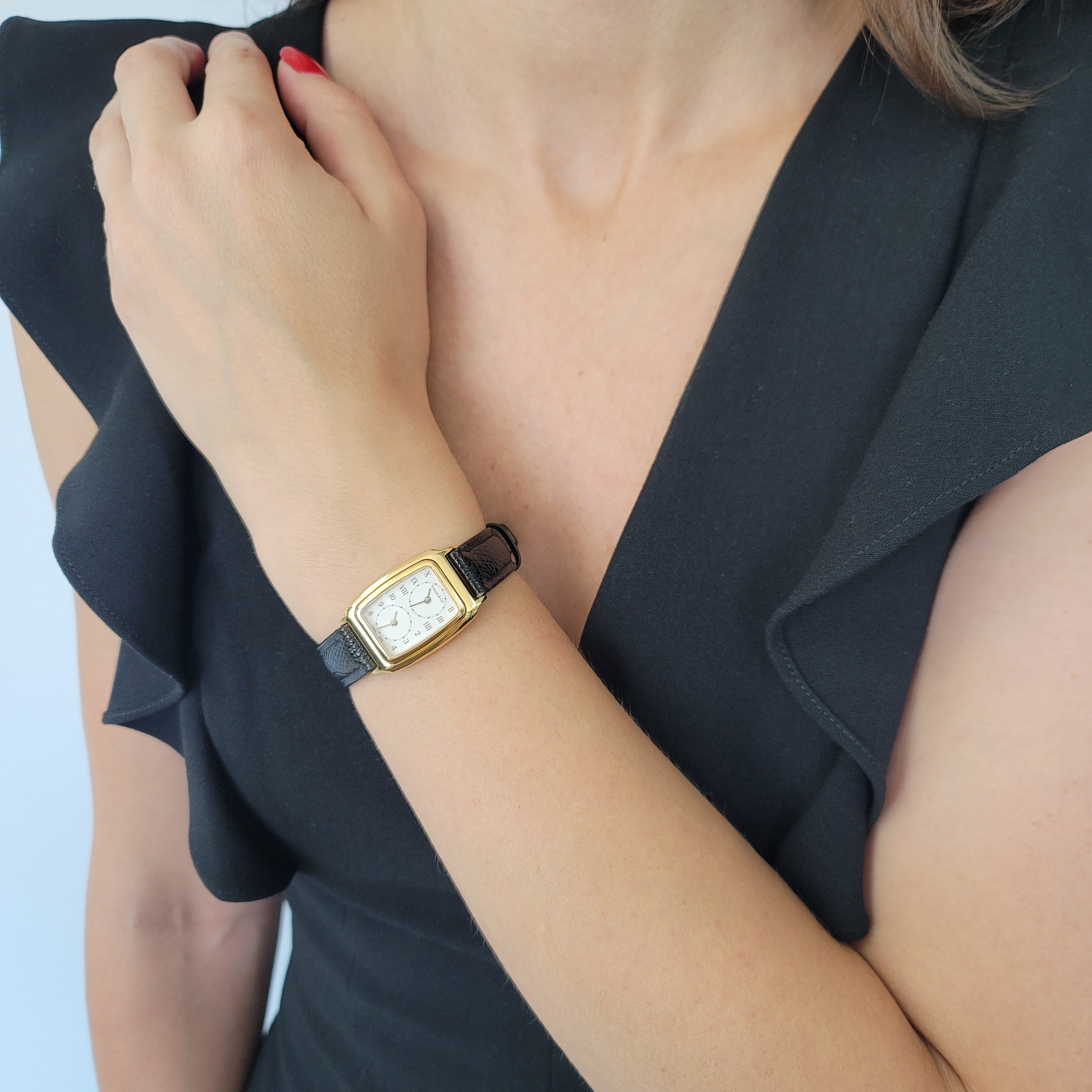 Tiffany& Co. Dual Zone Wrist Watch In 18k Yellow Gold With Lather Strap