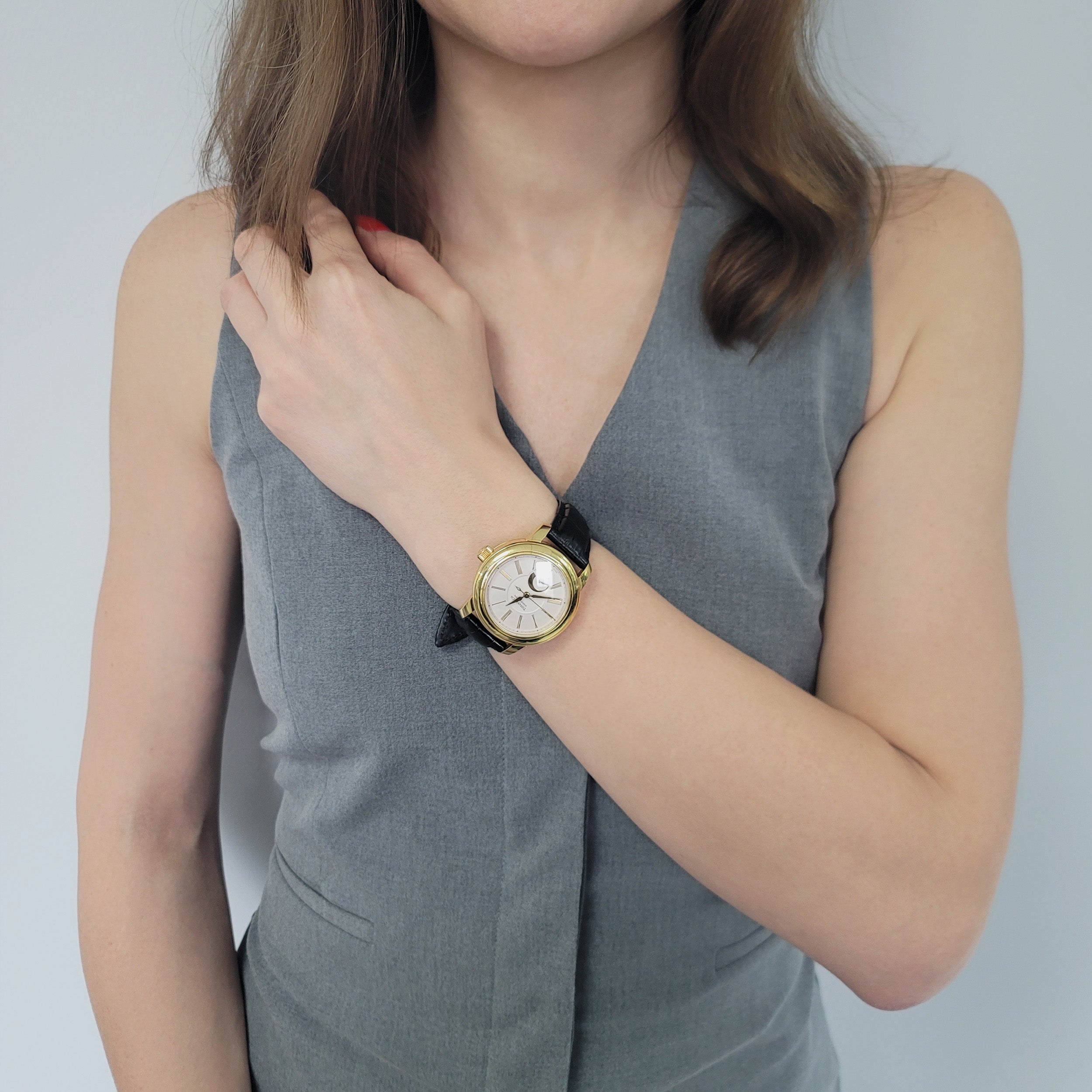 Tiffany & Co. Mark 18k yellow gold wrist watch with black alligator leather strap
