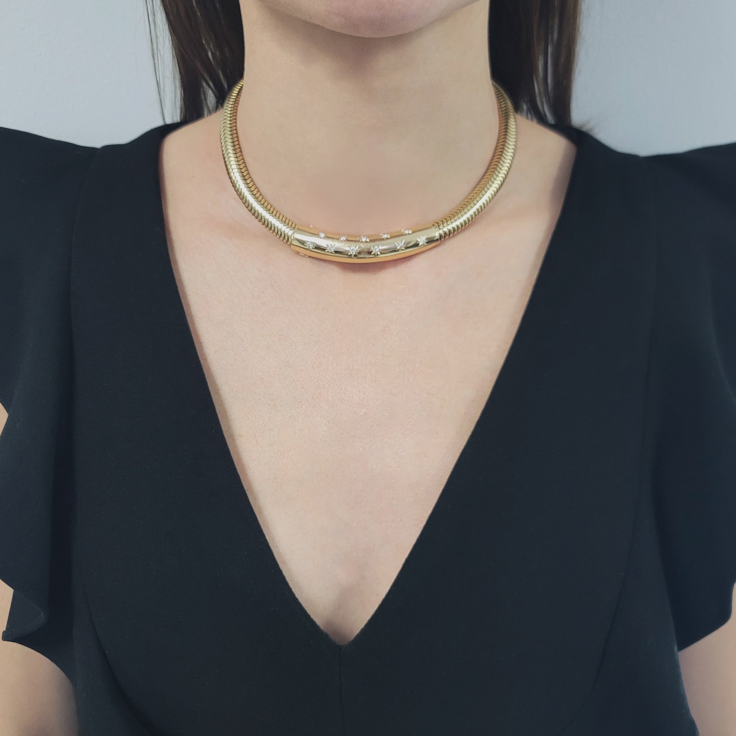Retro diamond choker necklace in 14k yellow gold with adjustable length