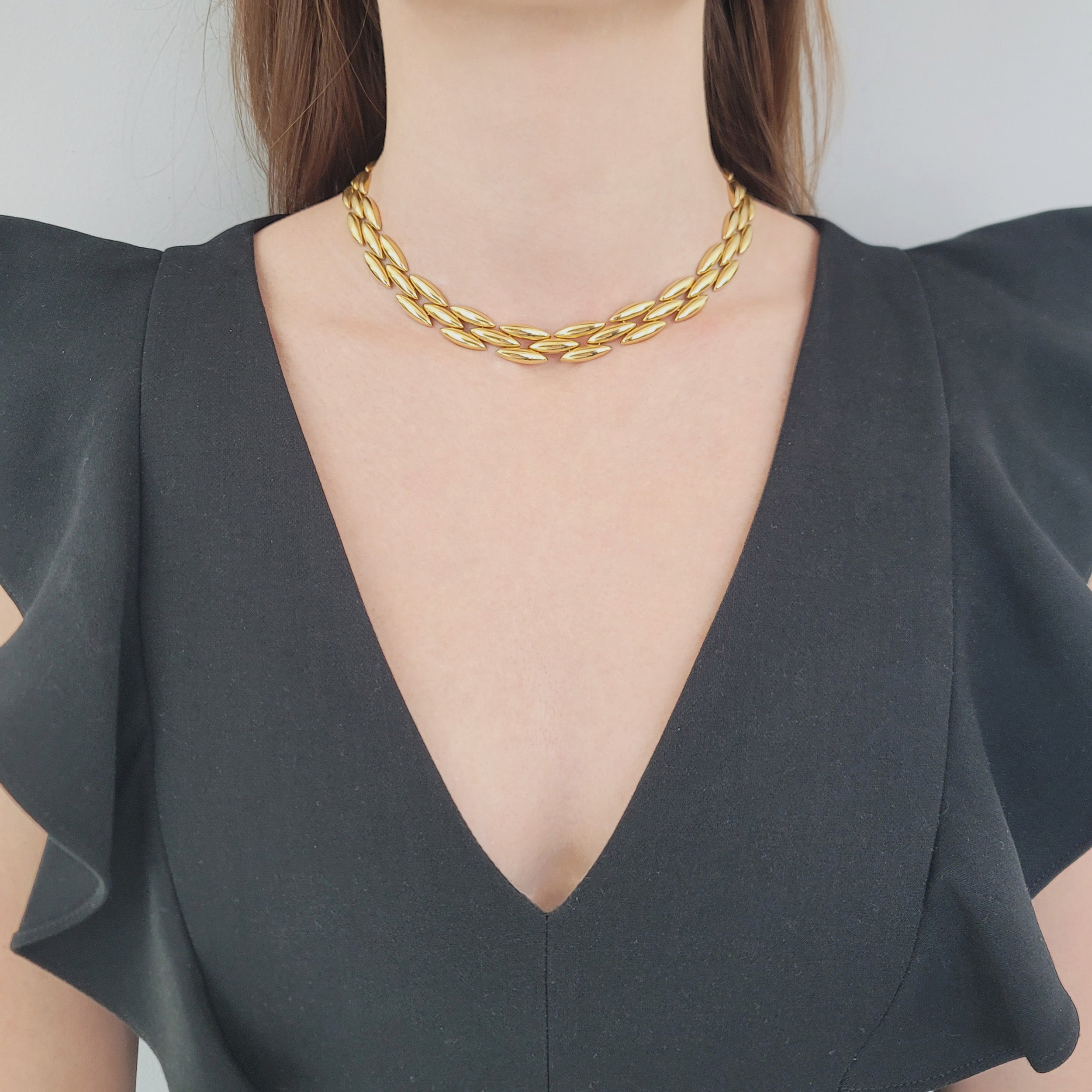 Cartier 'Gentiane' Oval Link Necklace in 18k Yellow Gold