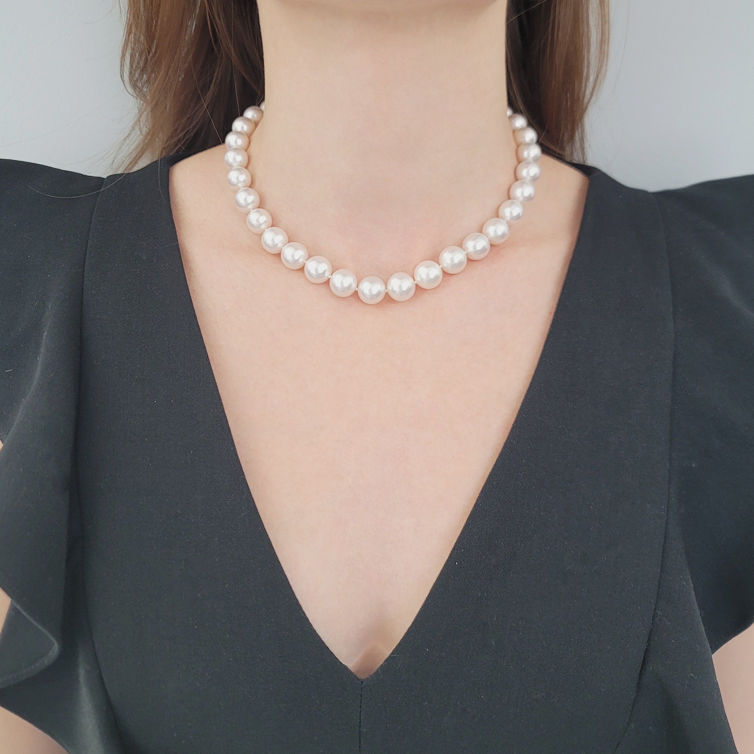 Cartier South Sea Pearl Necklace With 18k Yellow Gold Clasp