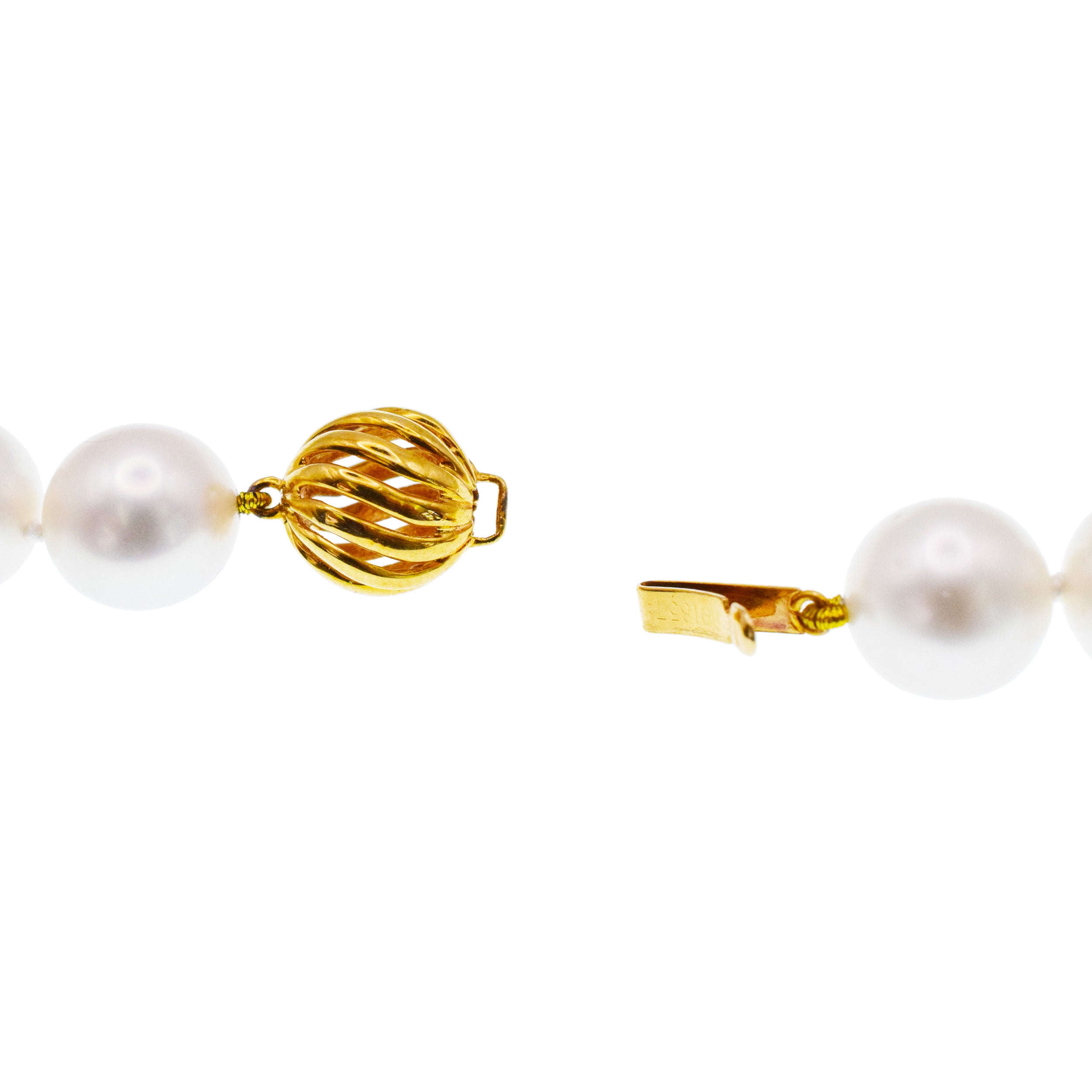 Cartier South Sea Pearl Necklace With 18k Yellow Gold Clasp