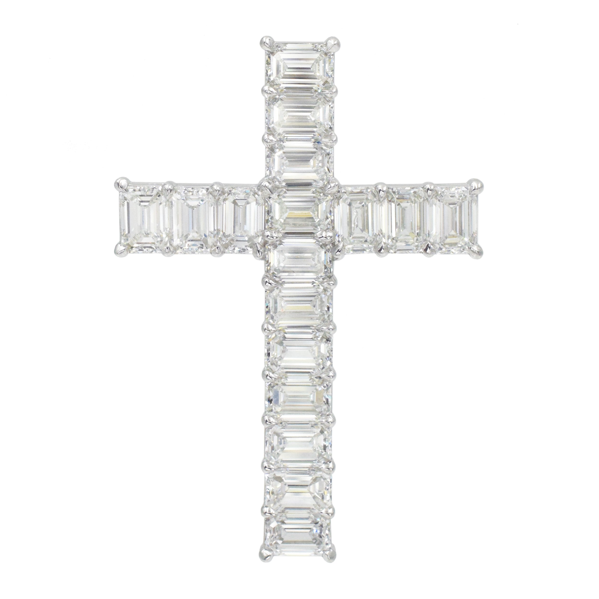 12.47tcw Diamond and Platinum Cross Pendant In Platinum