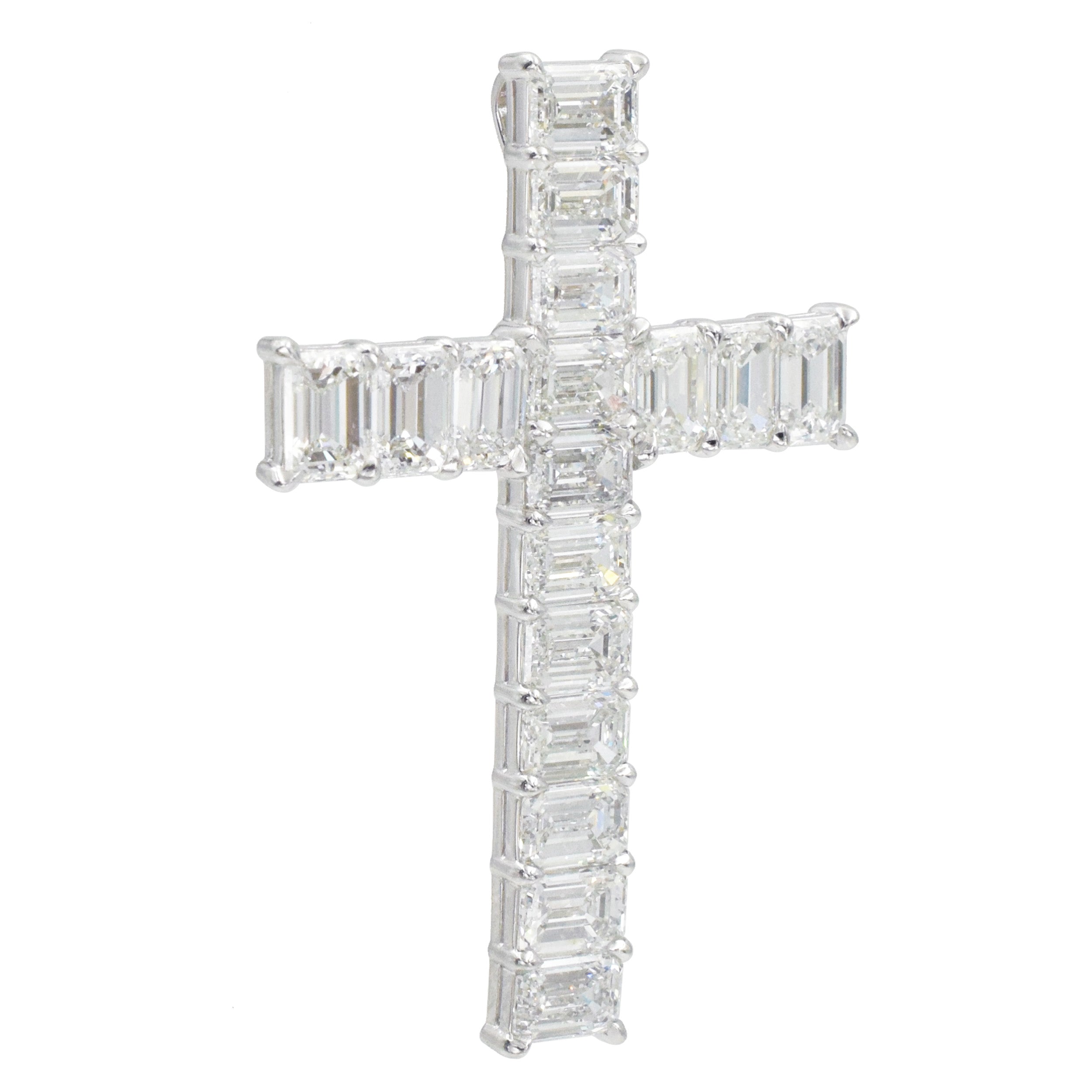 12.47tcw Diamond and Platinum Cross Pendant In Platinum