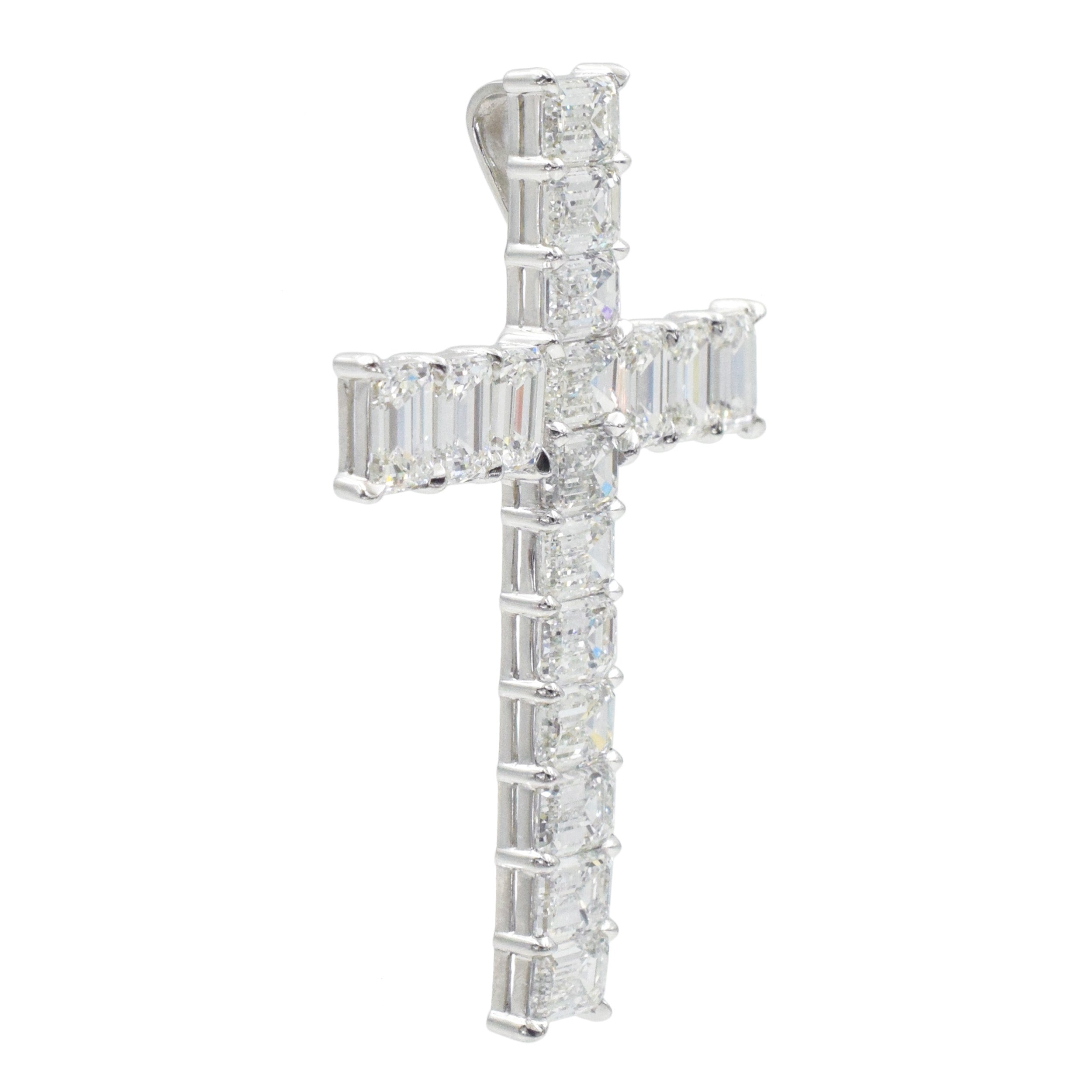 12.47tcw Diamond and Platinum Cross Pendant In Platinum