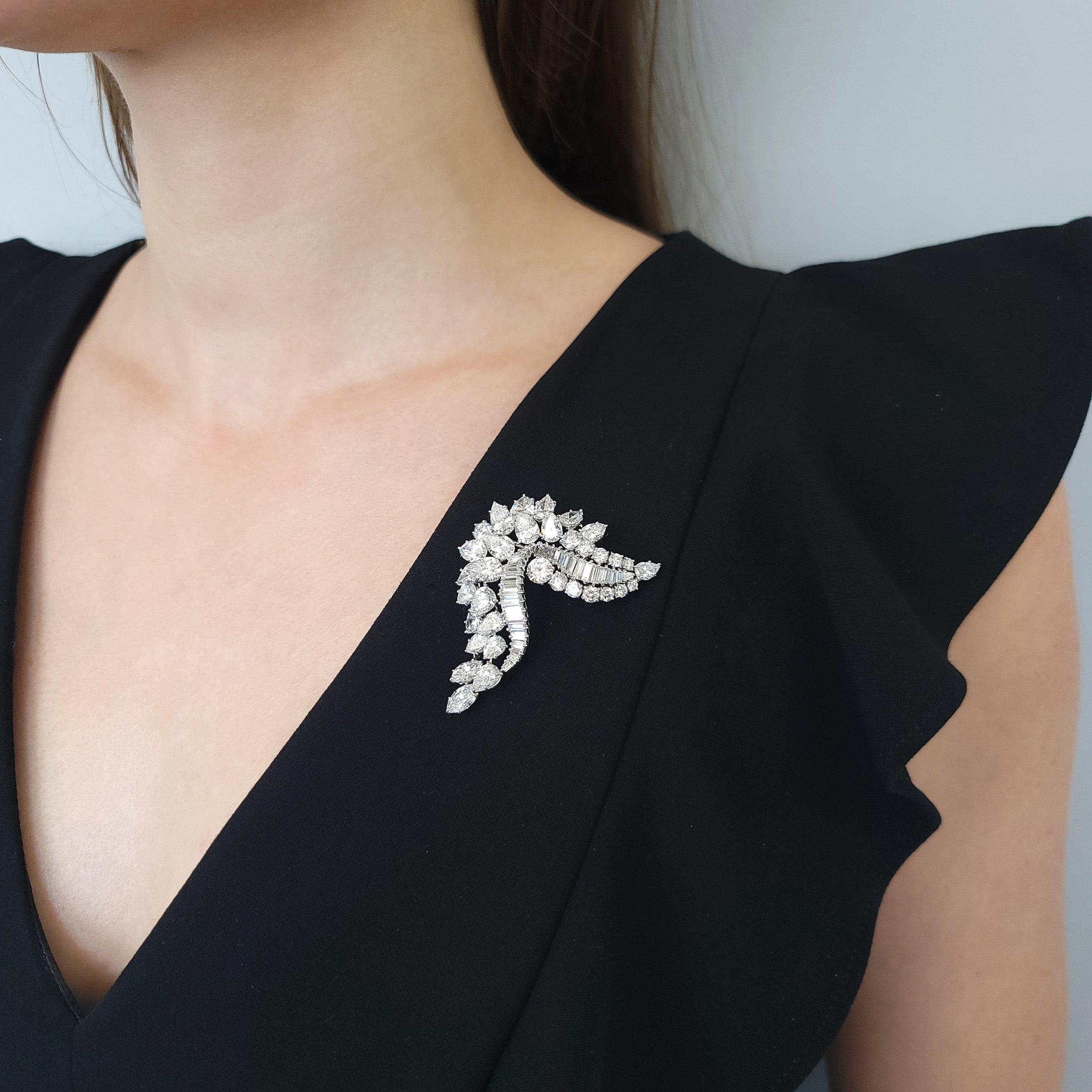 Harry Winston 20.07tcw Diamond Brooch in Platinum. Circa 1965.