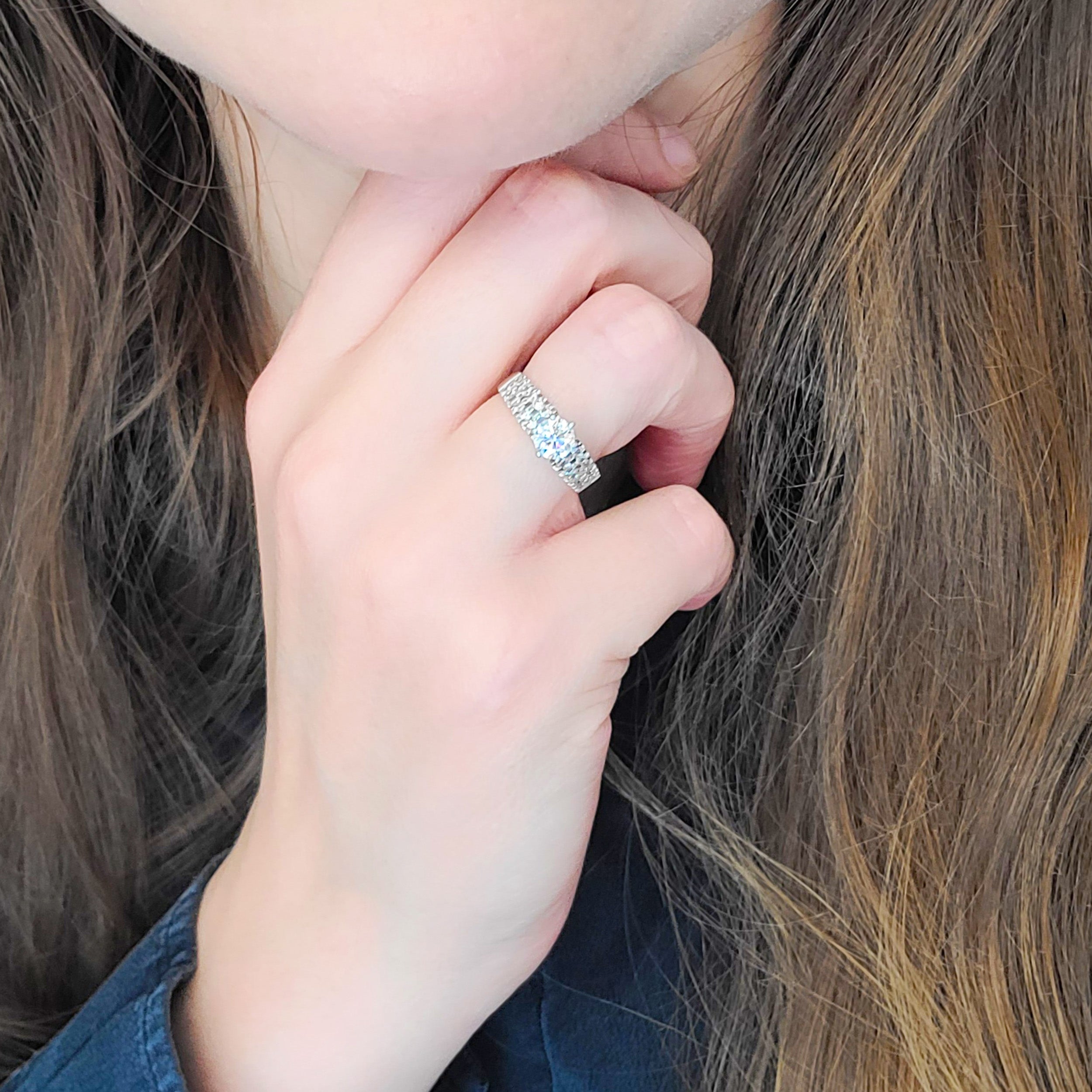 0.60ct Round Brilliant Cut Diamond Engagement Ring In 14k White Gold