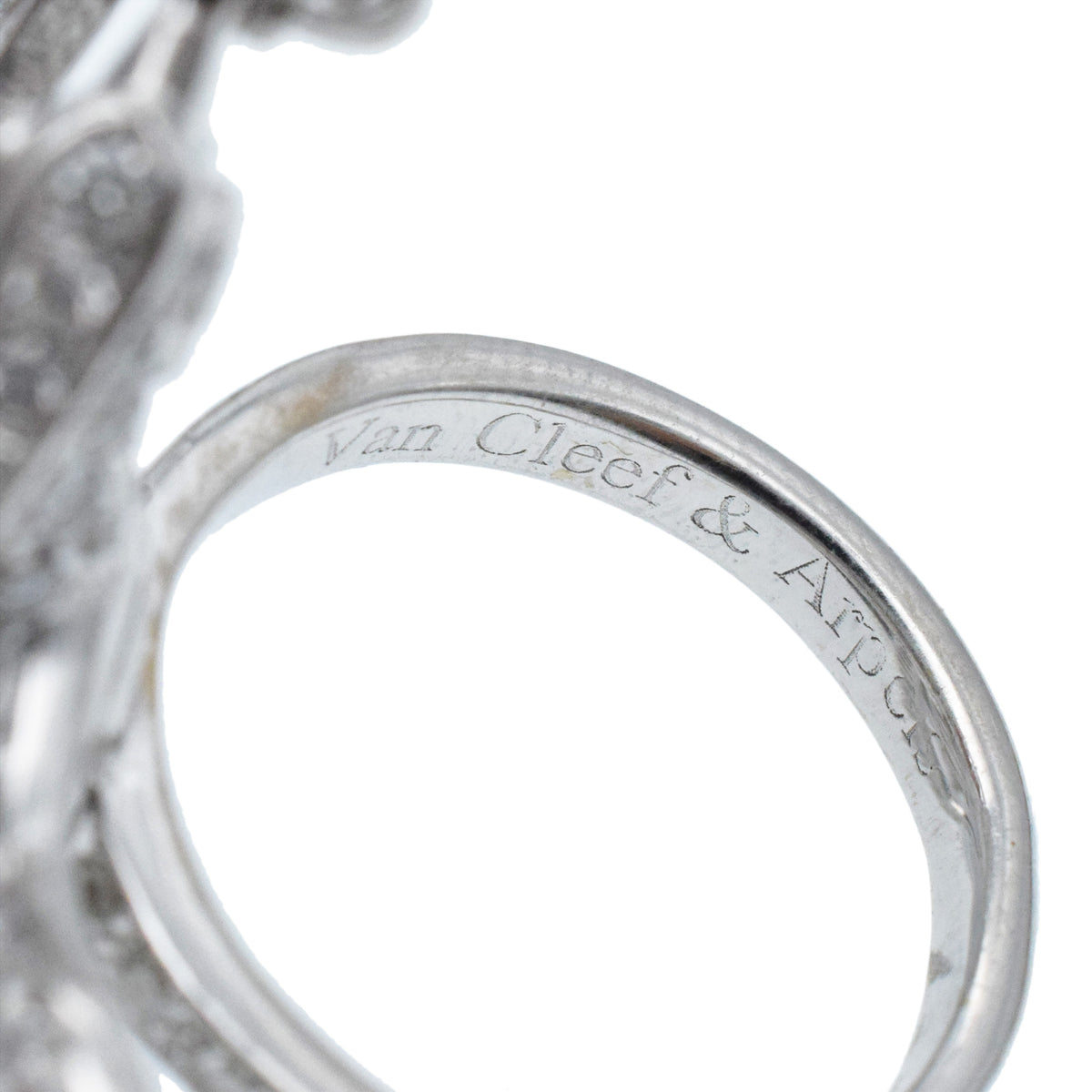Van Cleef & Arpels 'Oiseaux de Paradis' Diamond Ring In 18k White Gold