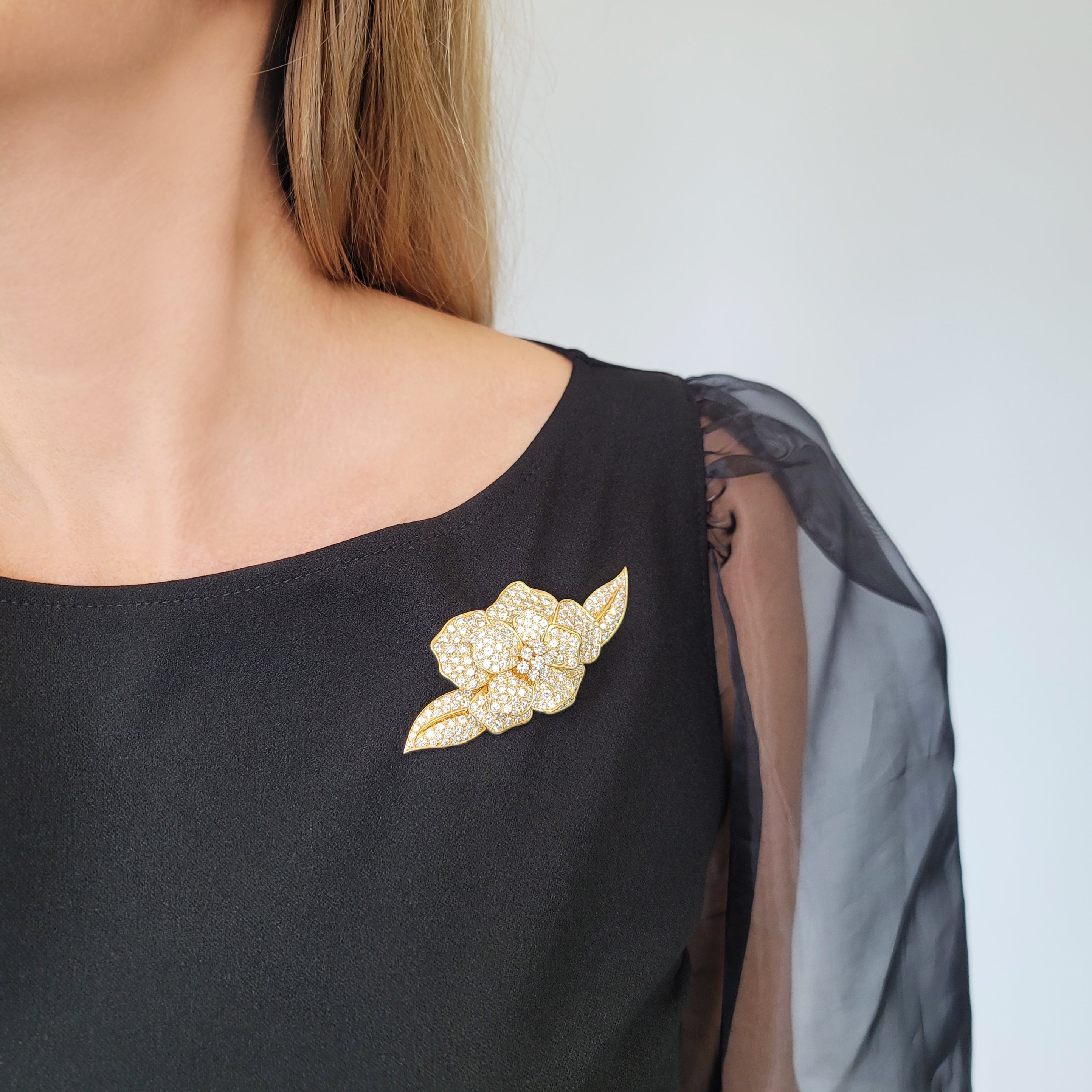 15ct Diamond Gardenia Flower Brooch