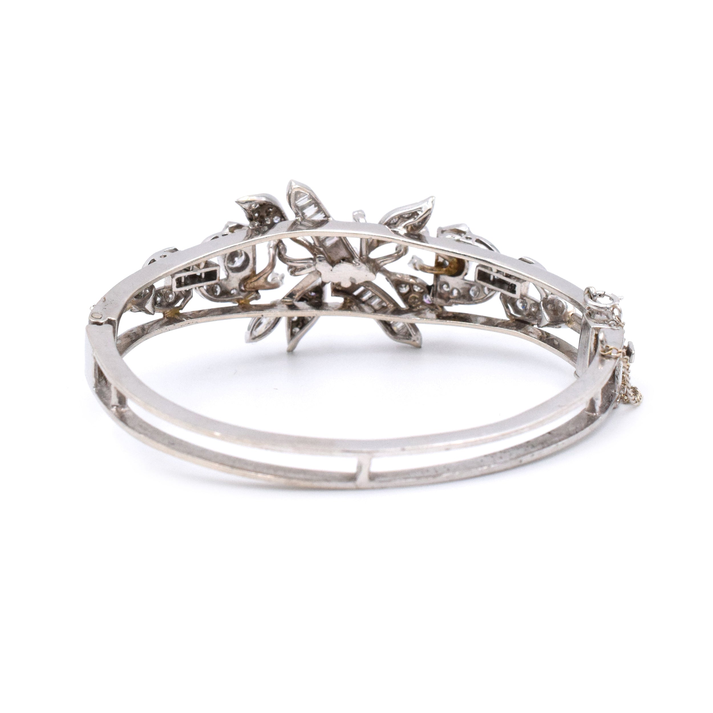 Mid-Century 1.60ct Diamonds Bangle Bracelet in 14k Gold