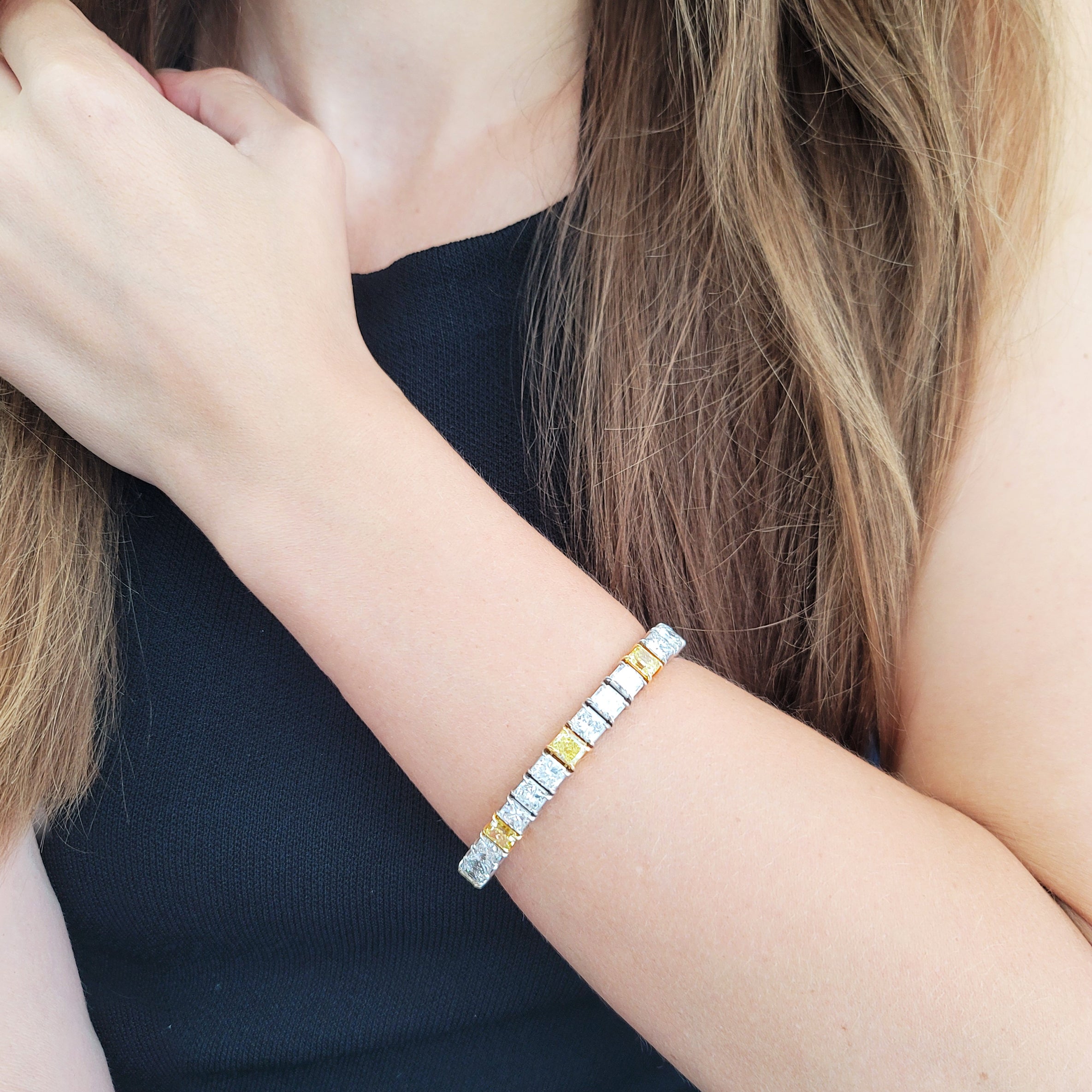 33.37ct. Cartier Yellow & White Diamond Tennis Bracelet