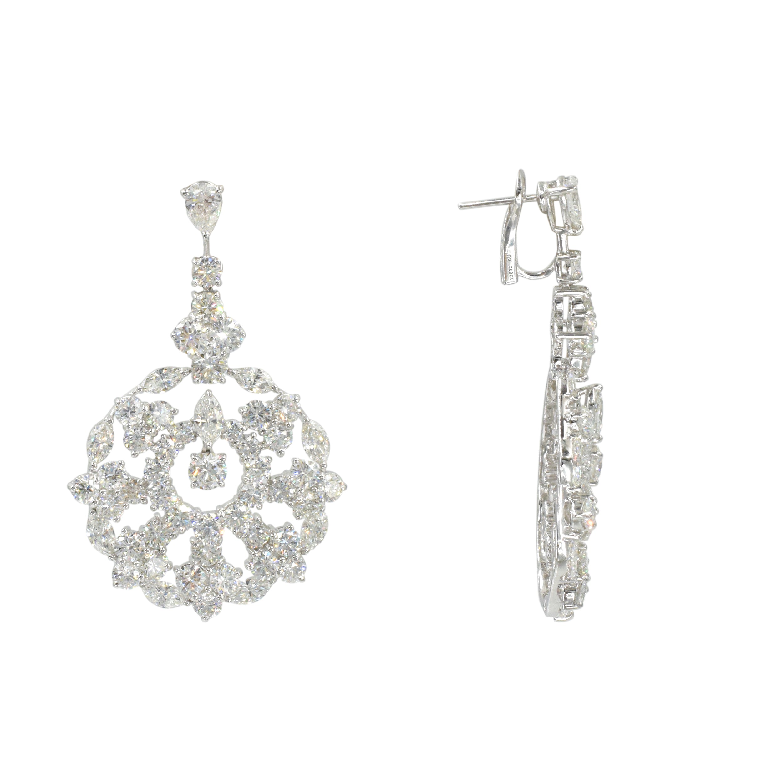28.50ct Graff Diamond Pendant Earrings