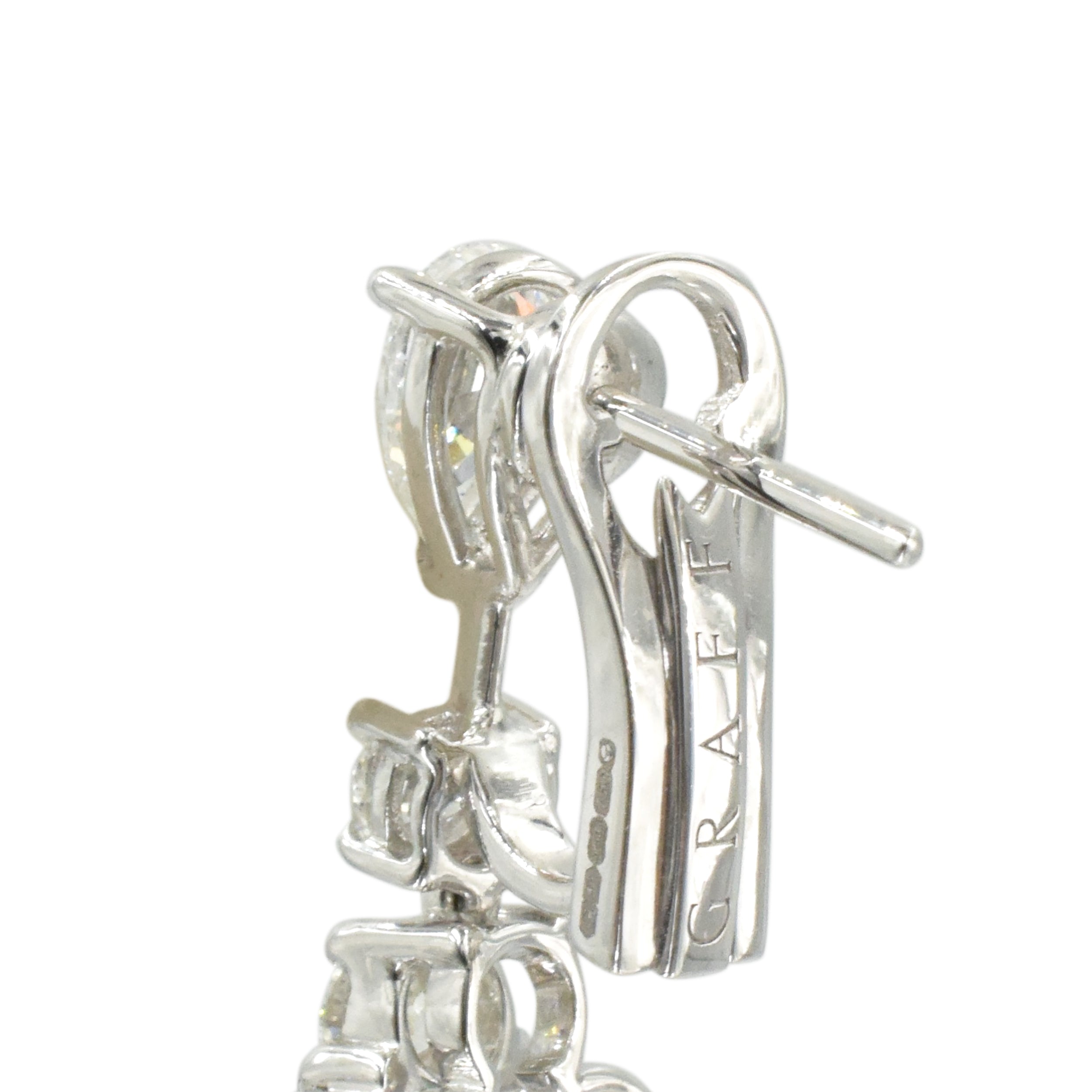 28.50ct Graff Diamond Pendant Earrings