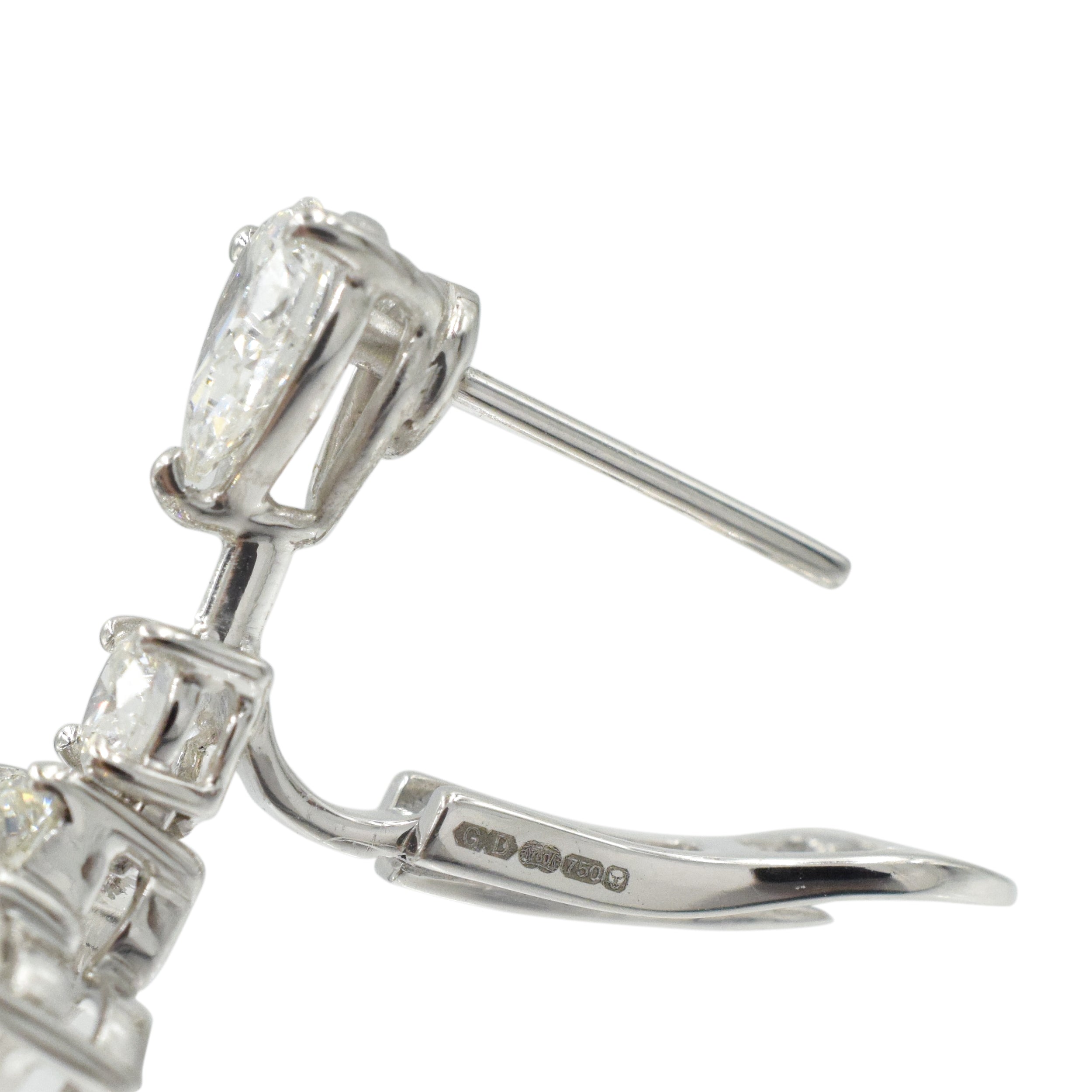 28.50ct Graff Diamond Pendant Earrings