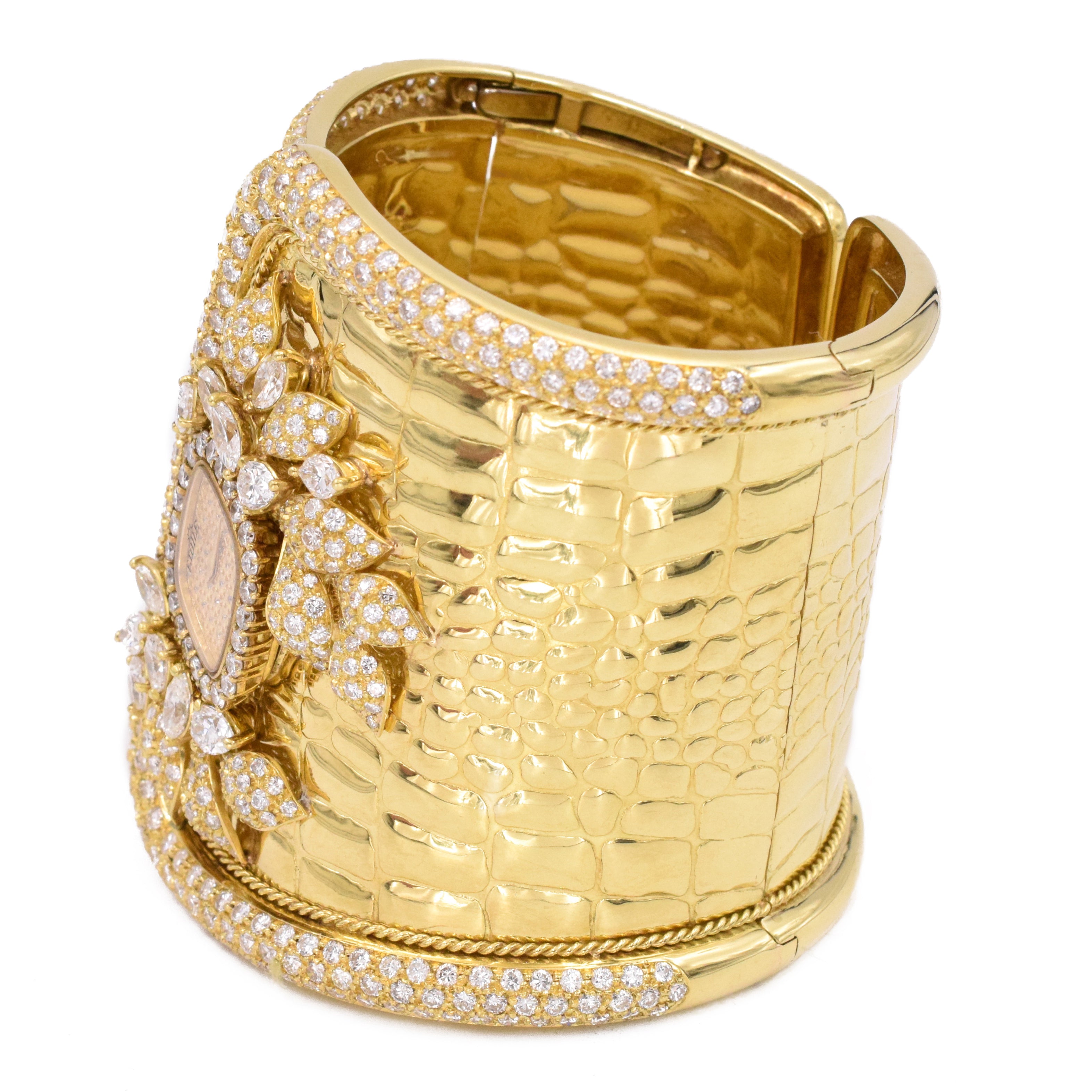 Etoile 1970's Diamond Cuff Watch Made in 18K Yellow Gold