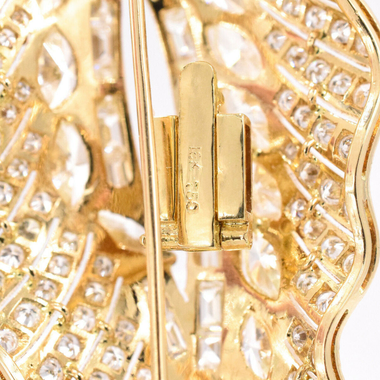 9.50ct Diamond Leaf Brooch and Lapel Pin