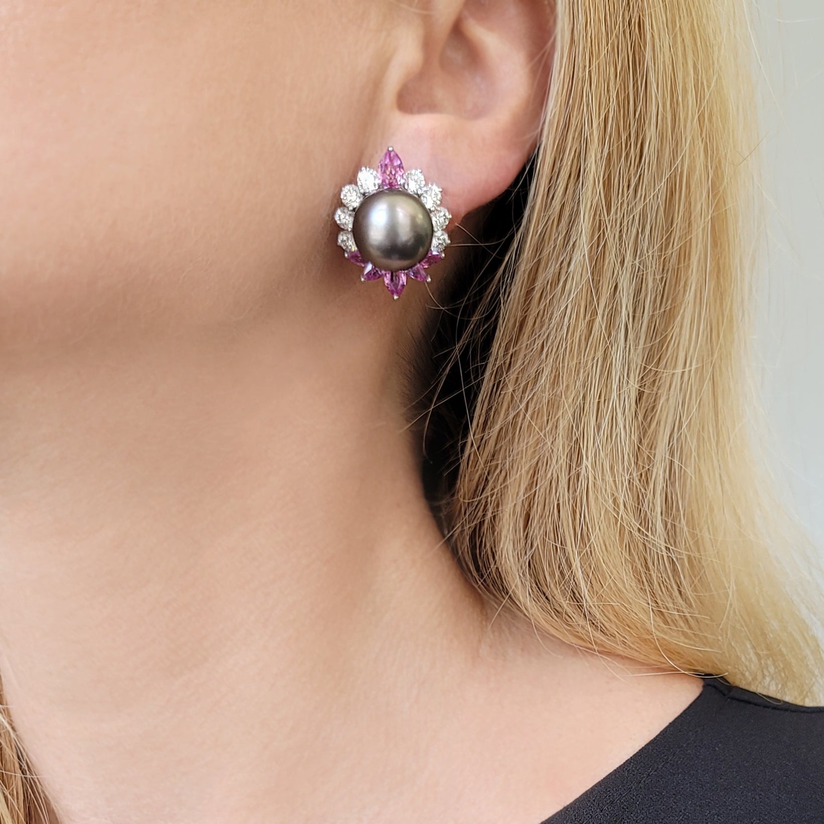 Pearl, 17.25ct Diamond, 18ct Pink Sapphires Pendant Earrings & Brooch Set