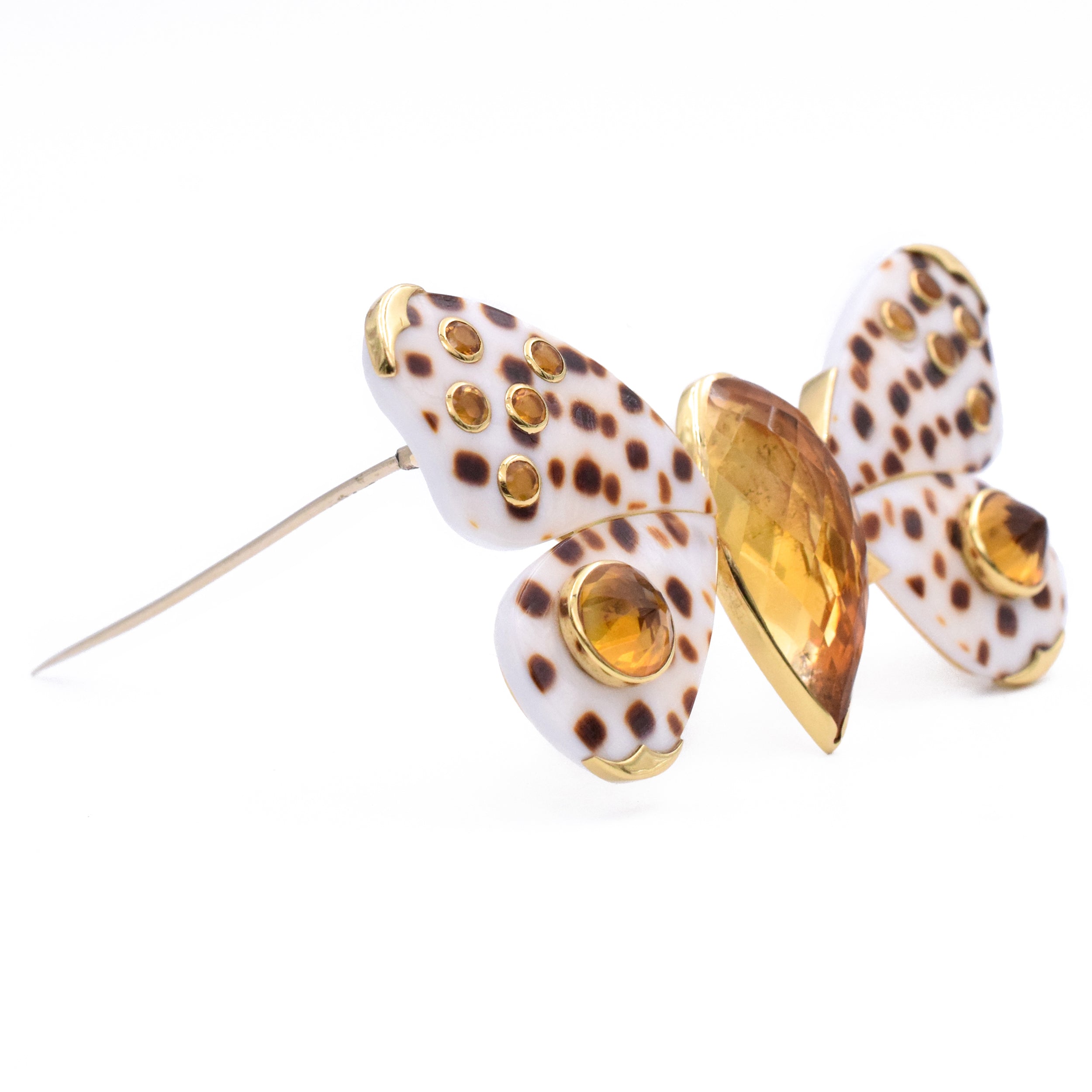 Trianon Seashell & Topaz Butterfly Brooch In 18k Yellow Gold