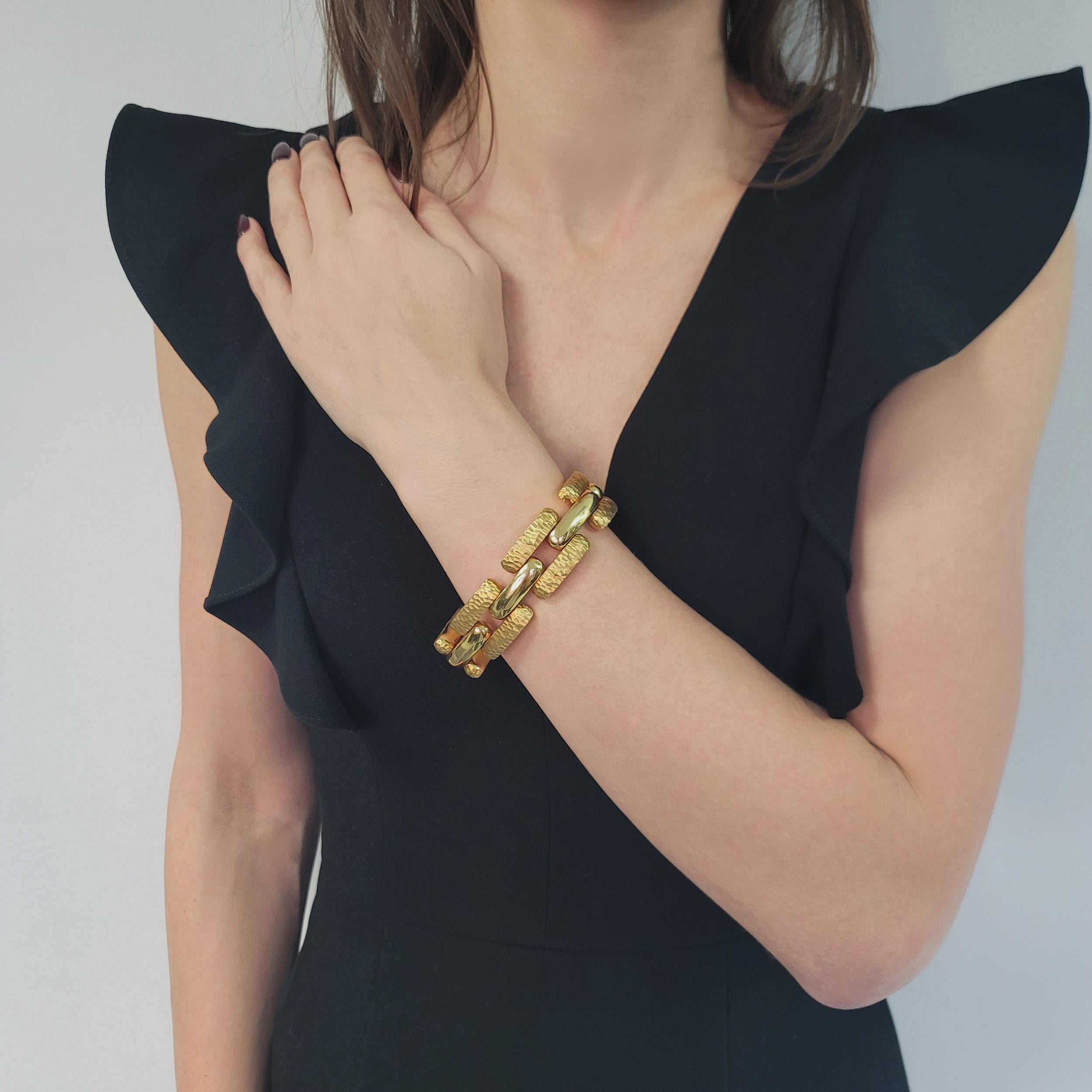 Nicolis Cola Three Row Hammered And Polished Gold Bracelet In 18k Yellow Gold