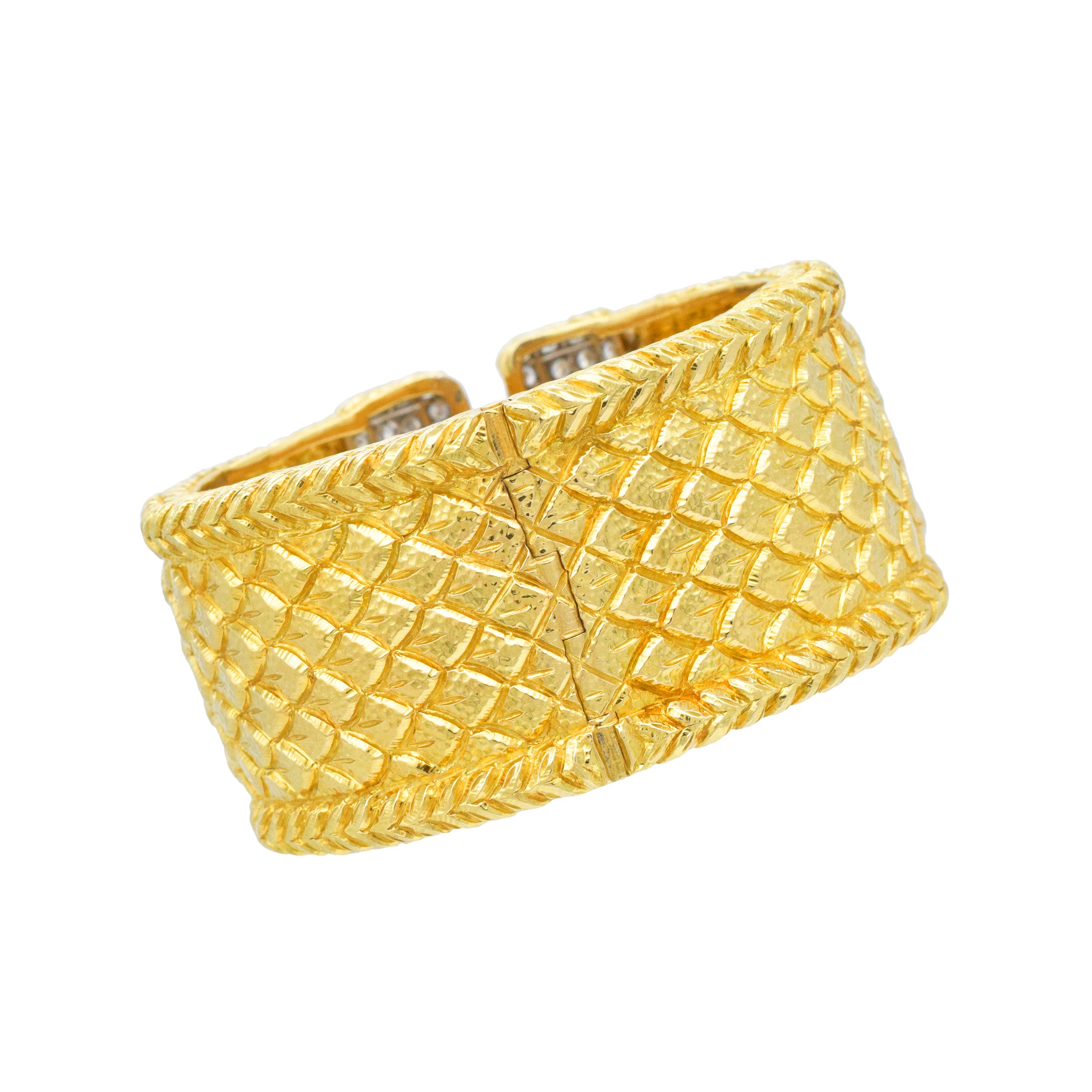 David Webb 18k Yellow Gold Fish Scale Cuff Bracelet With Diamond And Platinum Accents