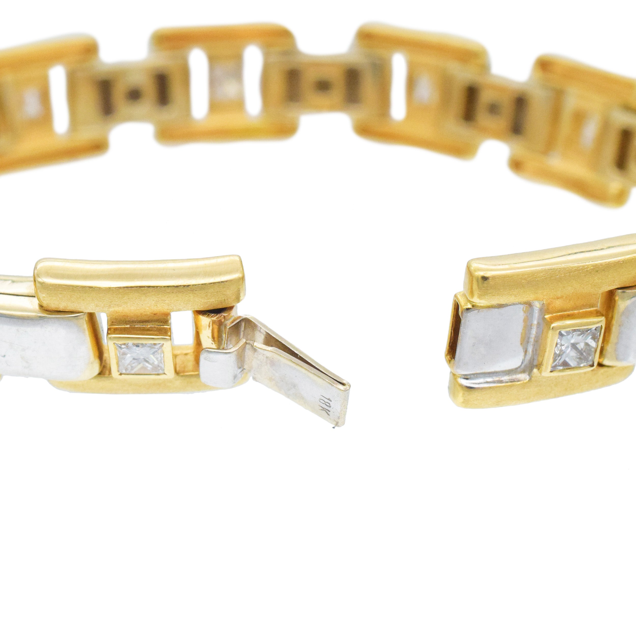 2.20ct Diamond Bracelet In 18k Two Tone Gold