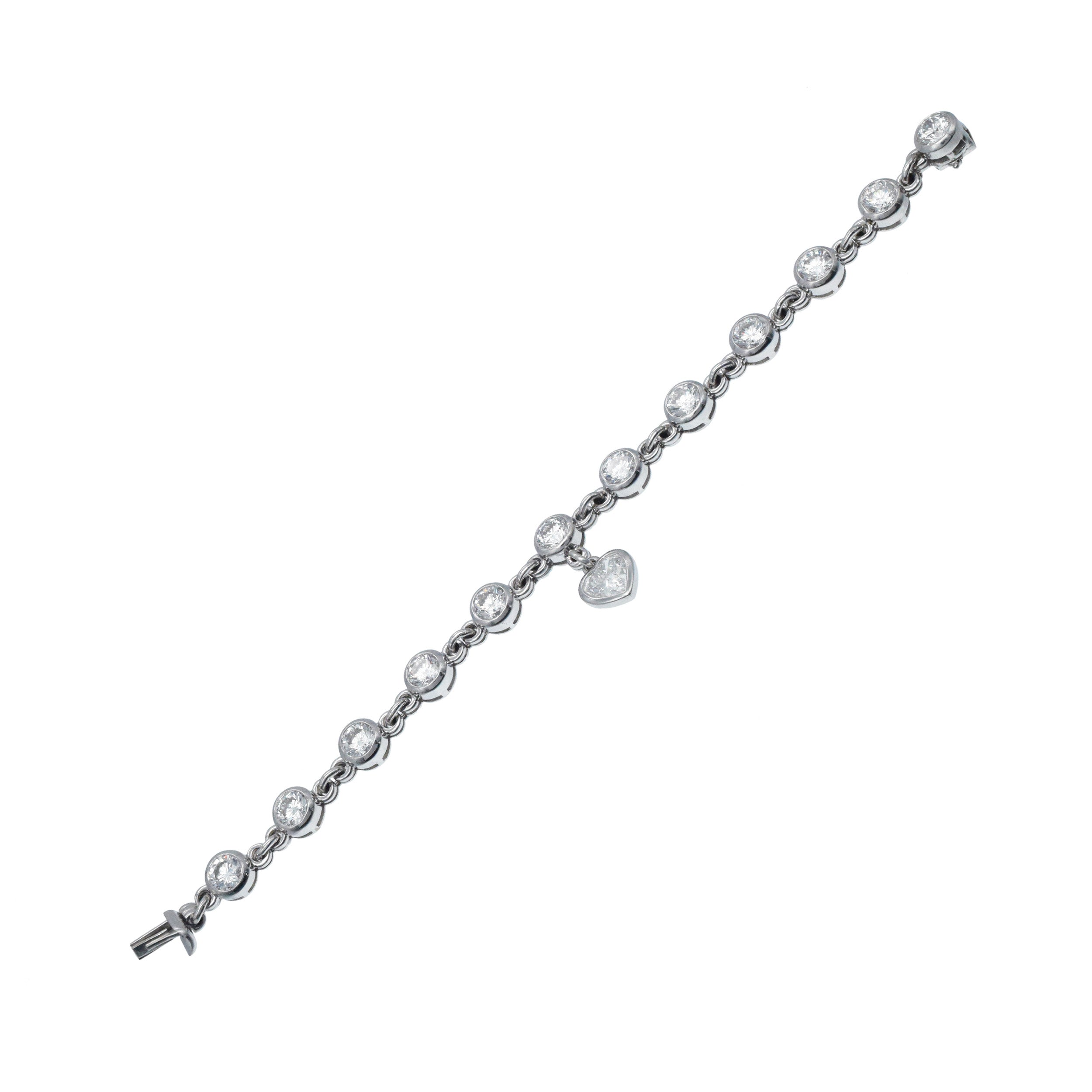 Graff Diamond Heart Charm Bracelet In Platinum