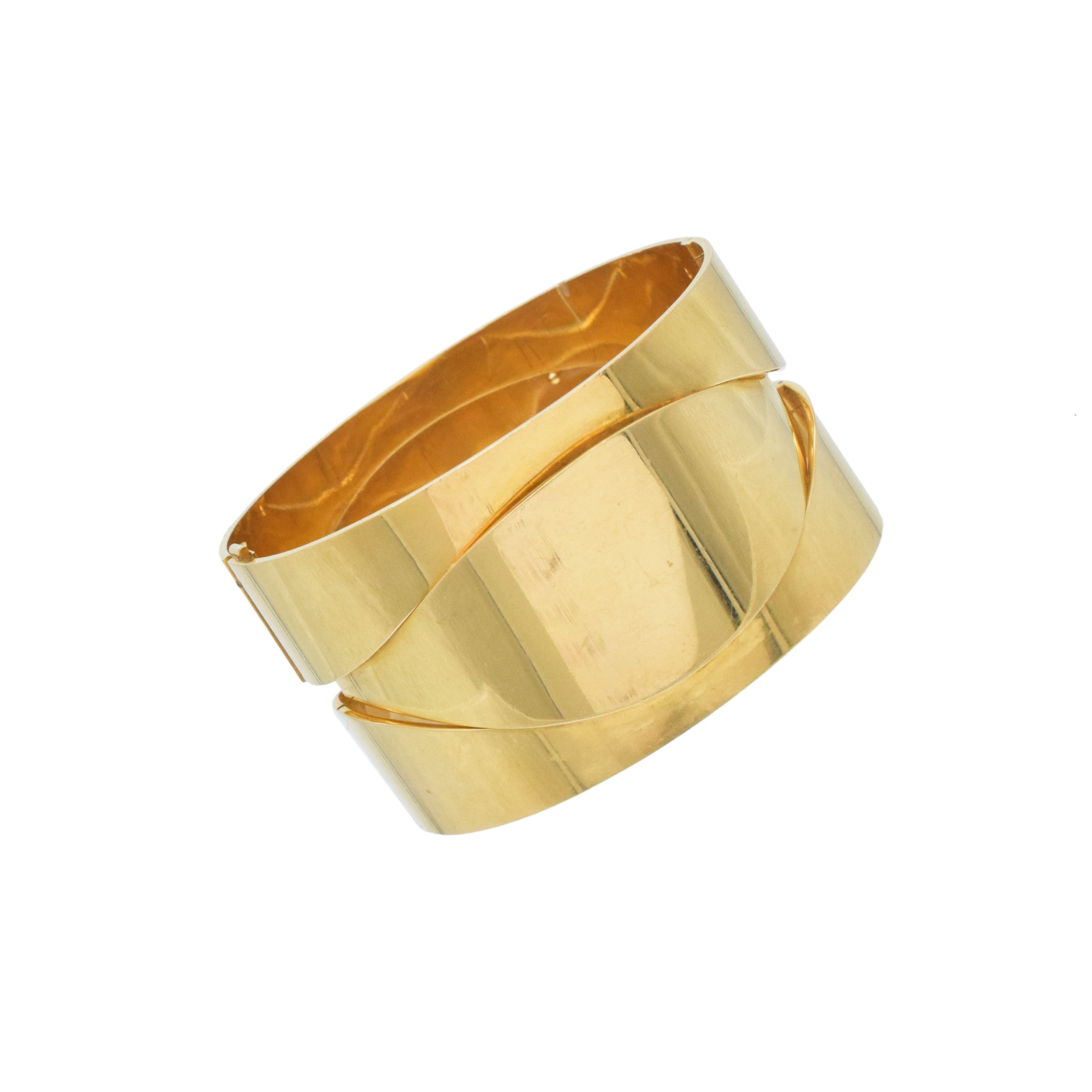 Gunter Wyss 18k yellow gold modernist hinged bangle bracelet