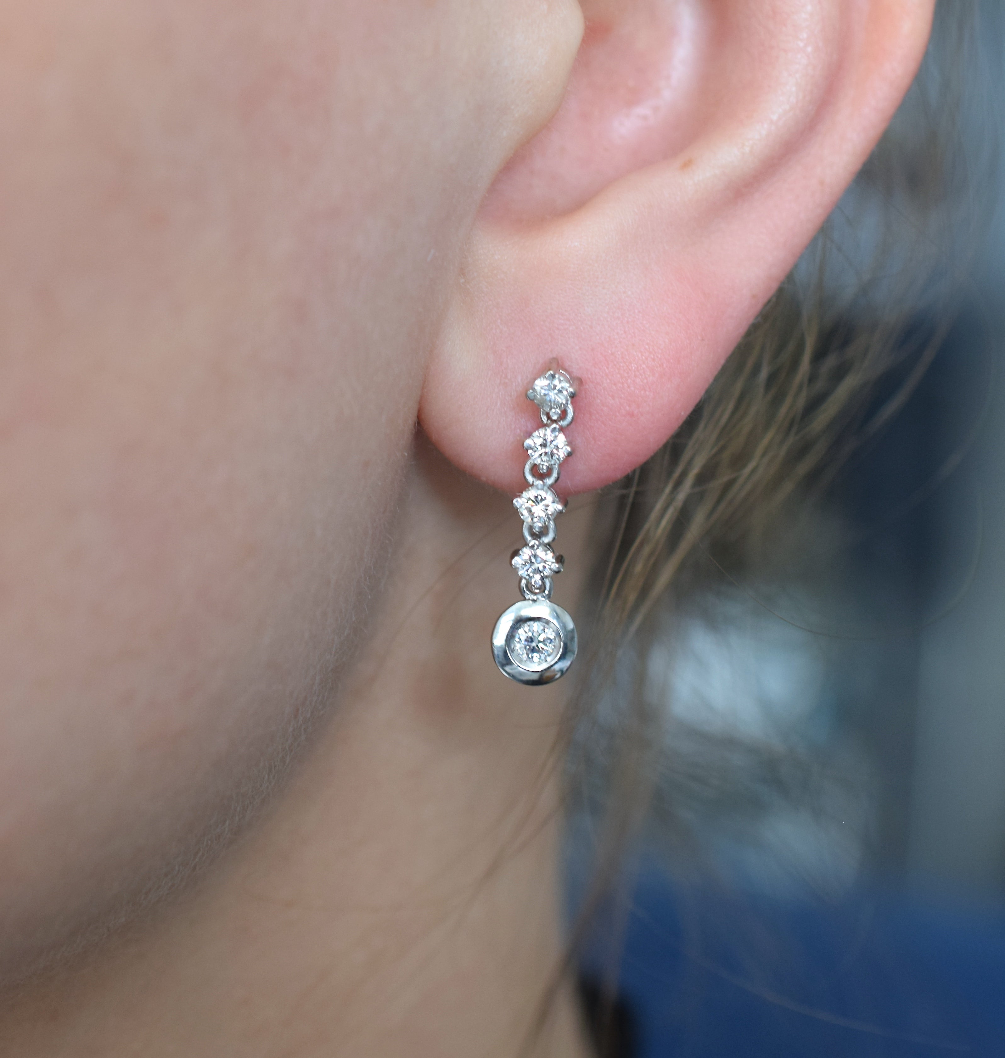 0.84ct Diamond drop earrings in 14k white gold