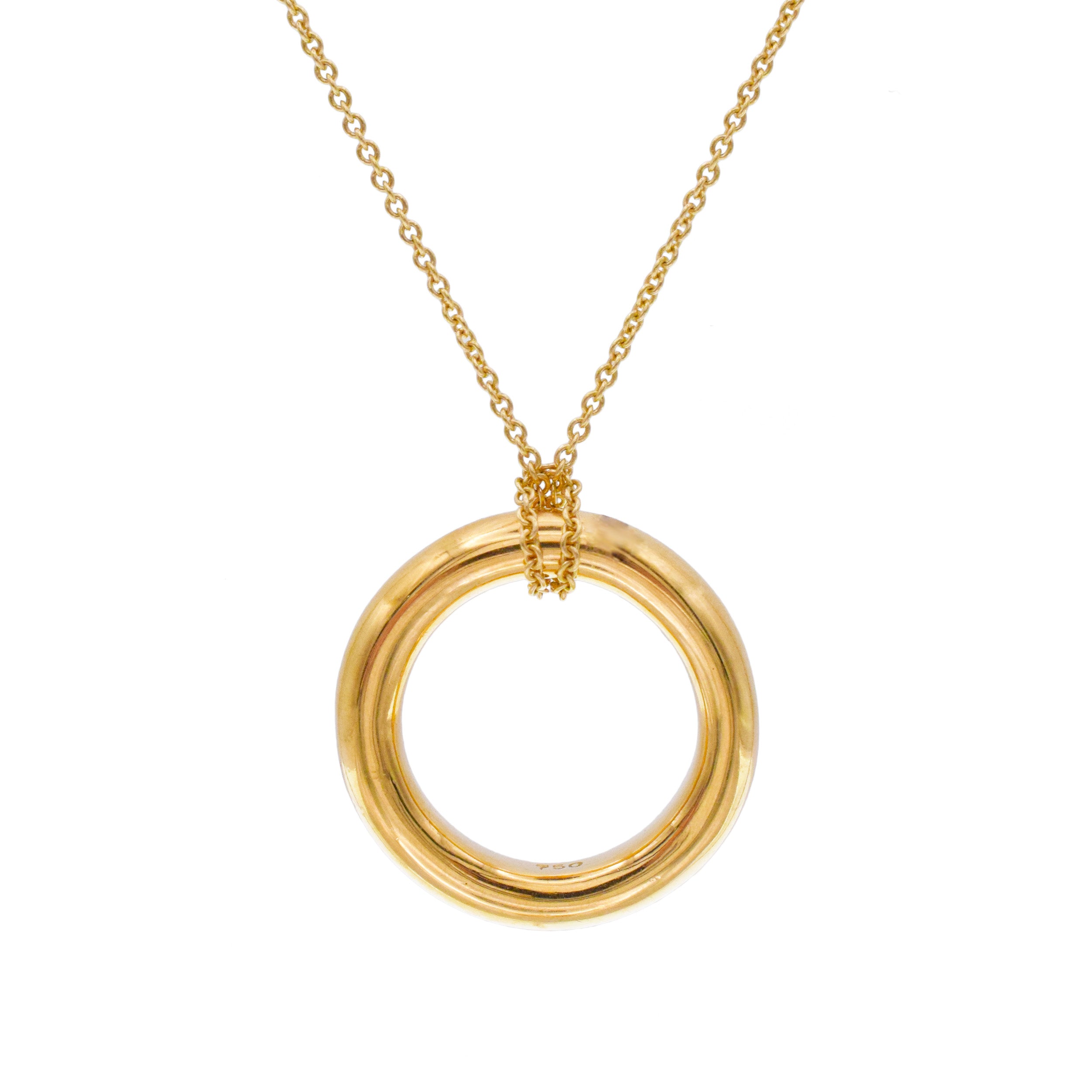 18k Yellow Gold Circle Pendant And Chain