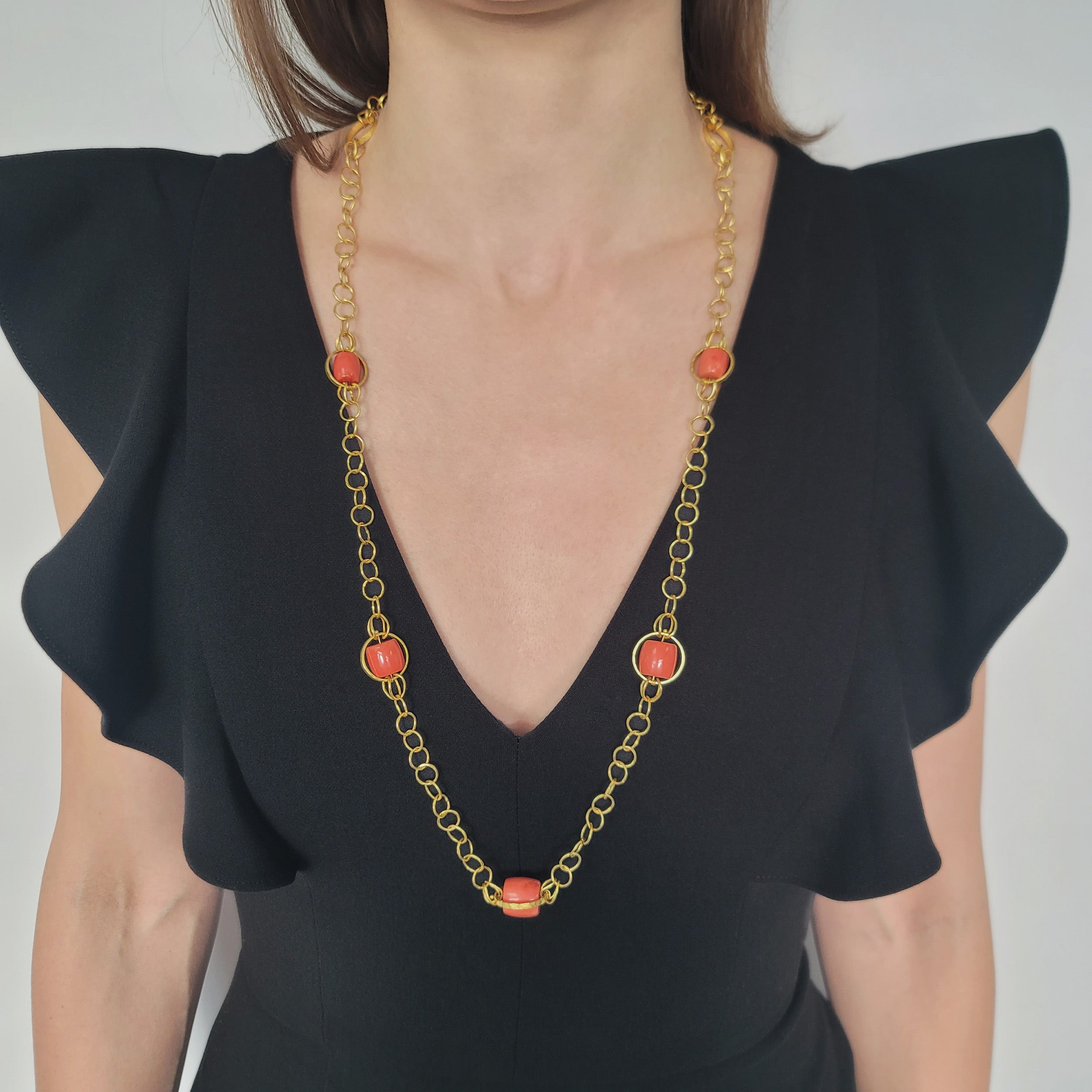 18k Yellow Gold Circular Link Long Chain Necklace With Coral Bead Accents