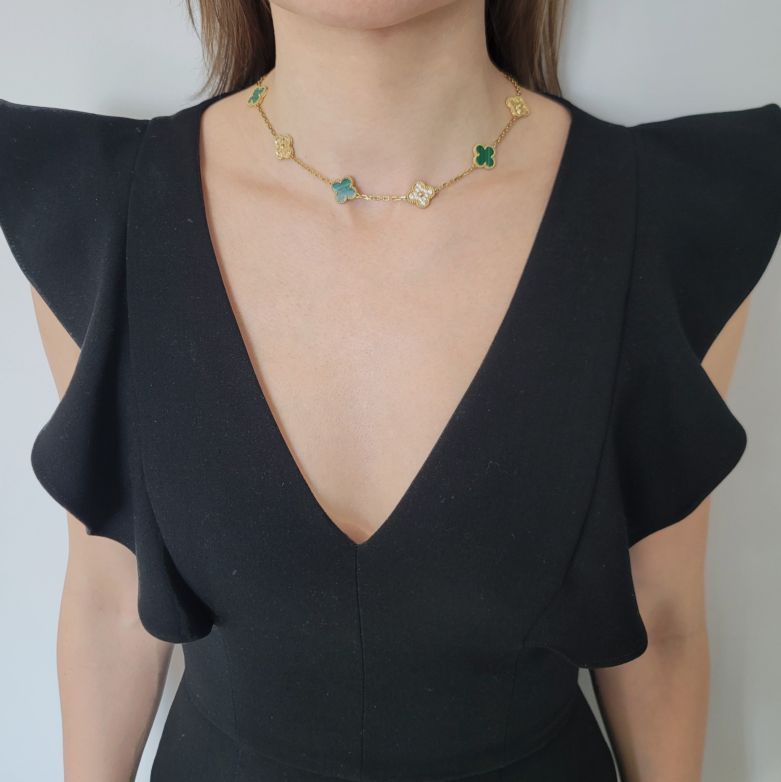 Van Cleef & Arpels diamond and malachite 10-motif Alhambra necklace in 18k yellow gold