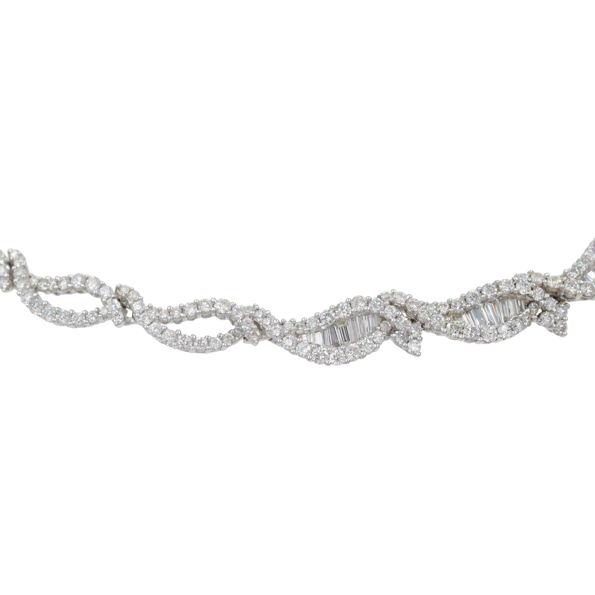 17.00ct Diamond Necklace In 18k White Gold