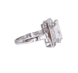 Diamond Engagement Ring in platinum.