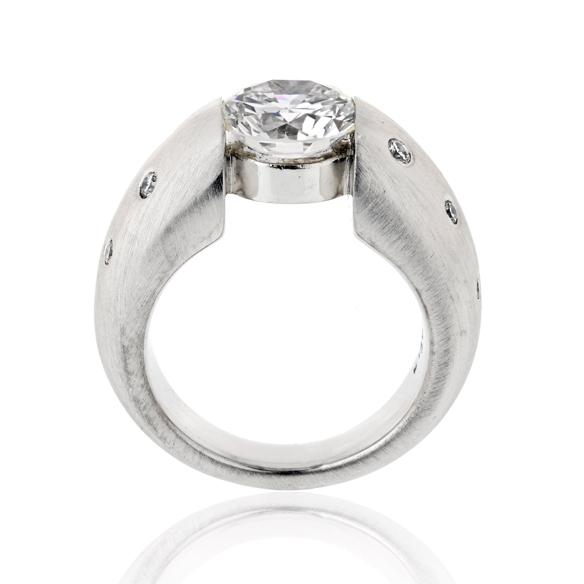 2.00ct GIA Round Brilliant Cut Diamond Ring In Platinum