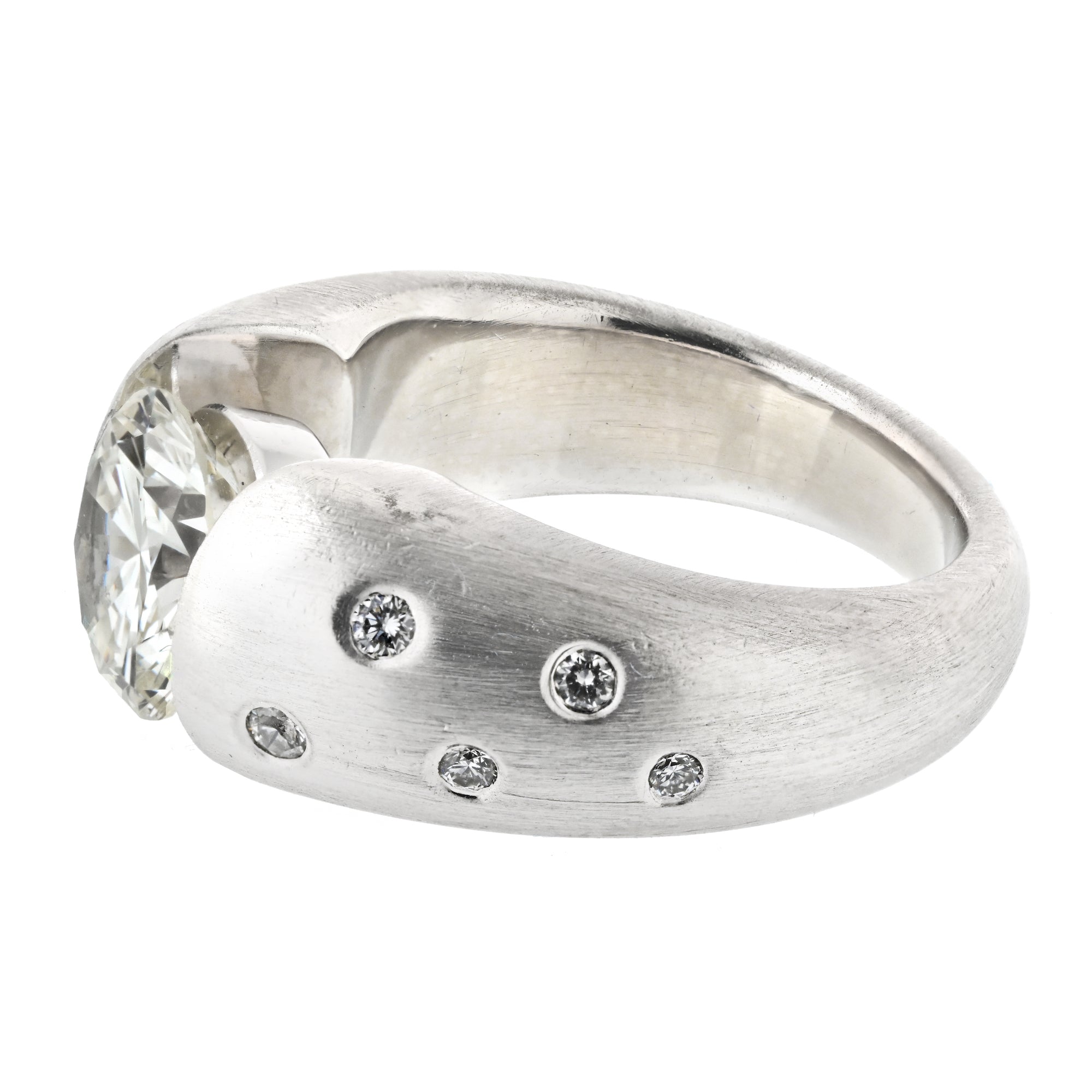 2.00ct GIA Round Brilliant Cut Diamond Ring In Platinum