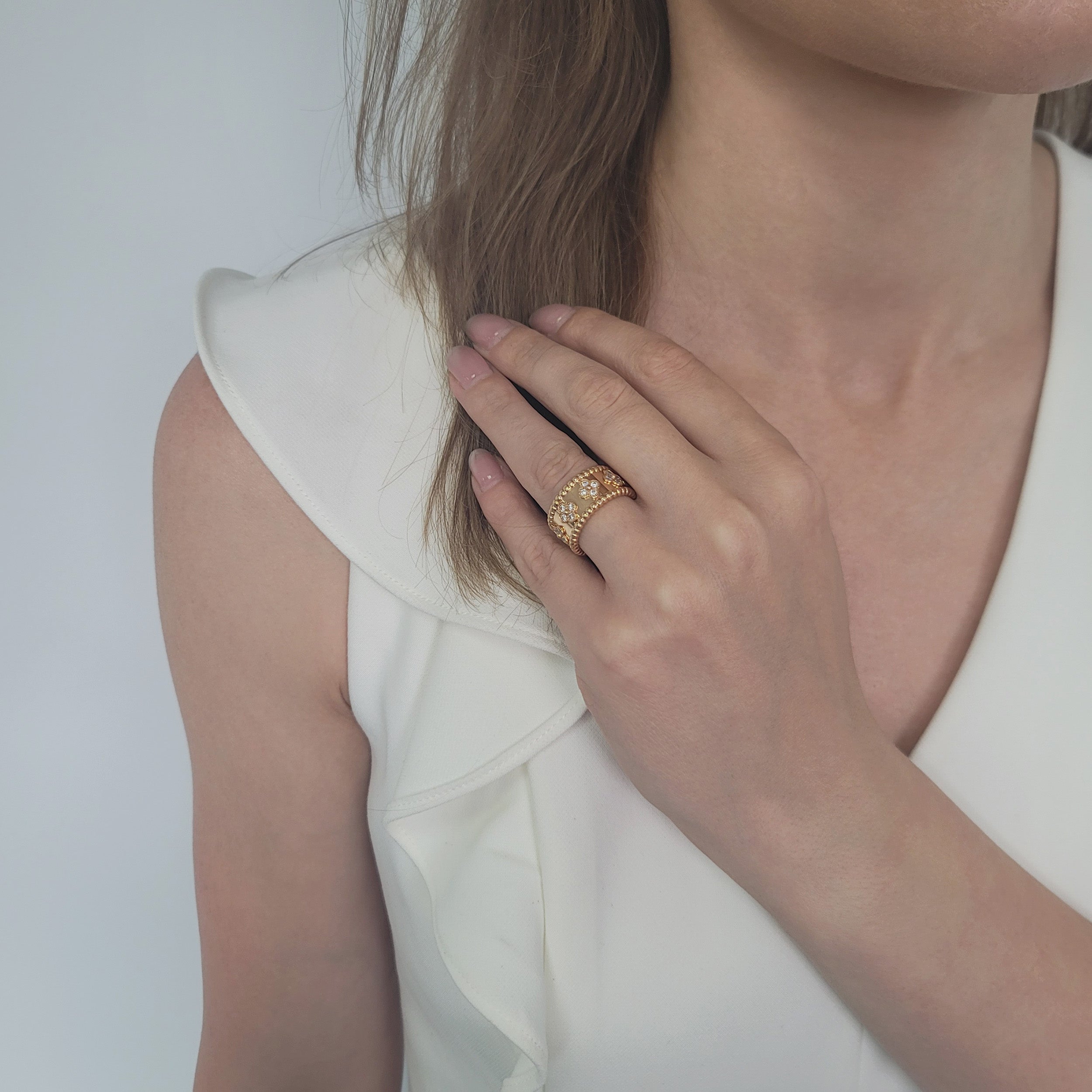 Van Cleef & Arpels Diamond Clovers Ring In 18k Rose Gold