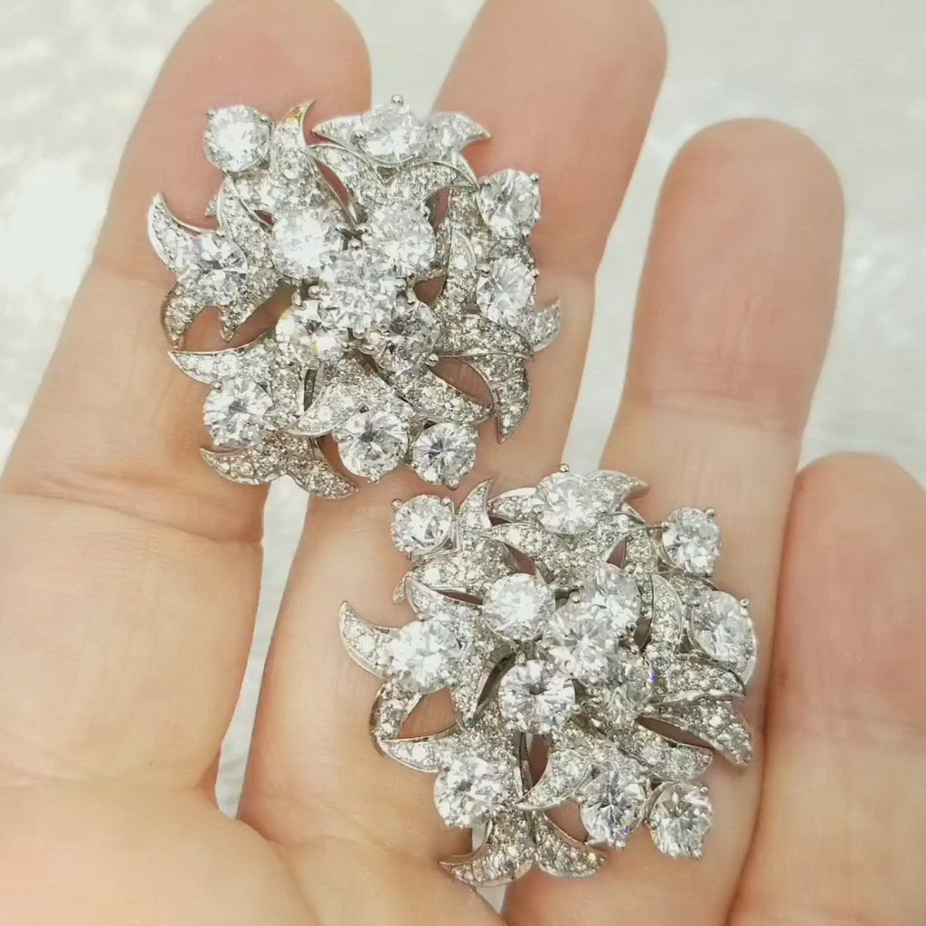 chanel earrings gold diamond star