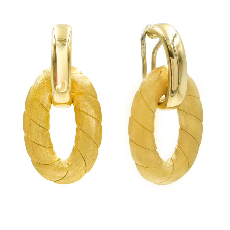 Doorknocker Earrings in 18K Yellow Gold