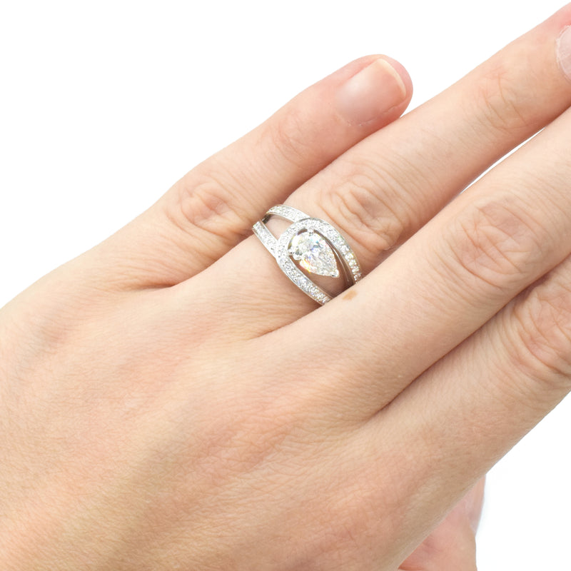 Fred Paris "Lovelight" Diamond Engagement Ring